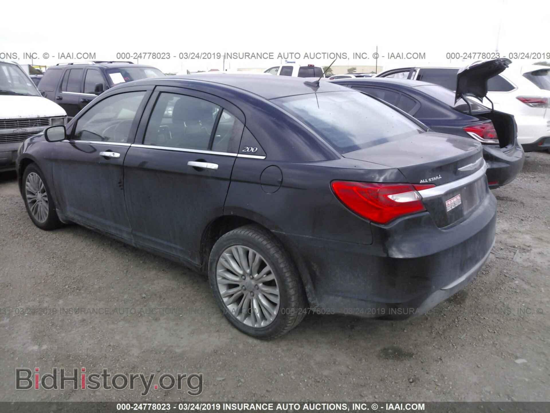 2011 CHRYSLER 200 - VIN: 1C3BC2FG3BN582136 - Фото 3