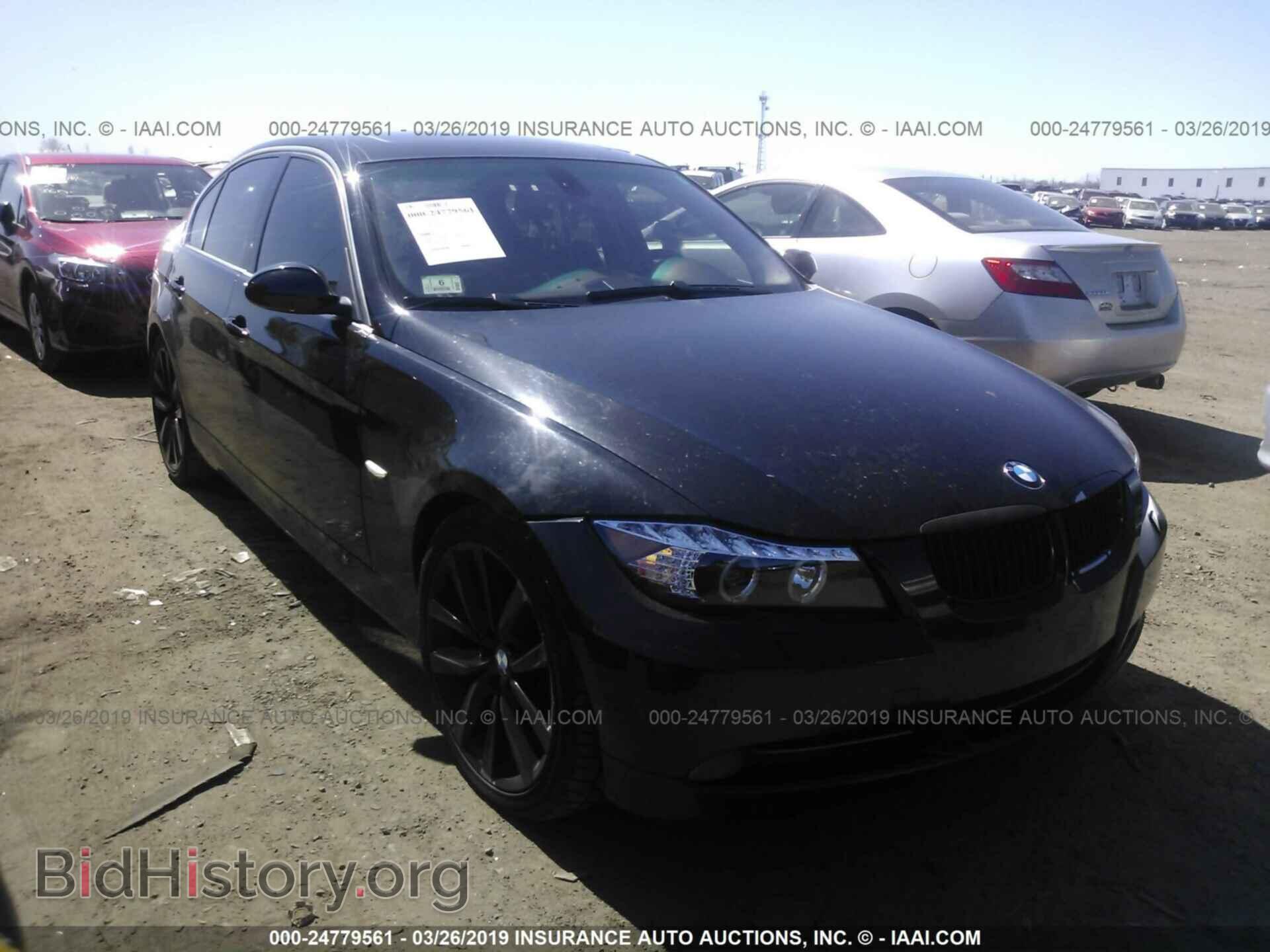 Photo WBAVD33506KL51729 - BMW 330 2006