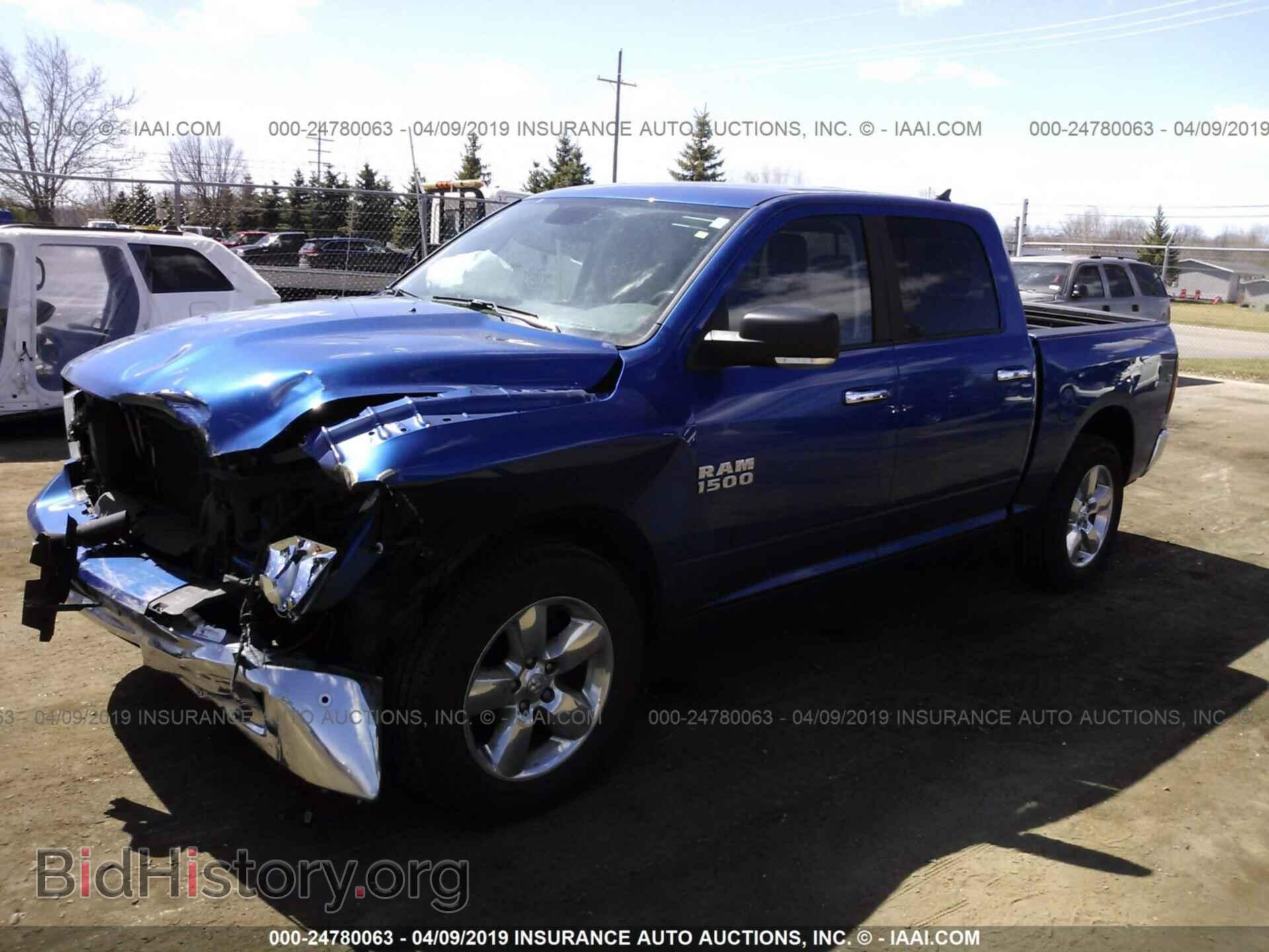 2017 RAM 1500 - VIN: 1C6RR7LG3HS755875 - Photo 2
