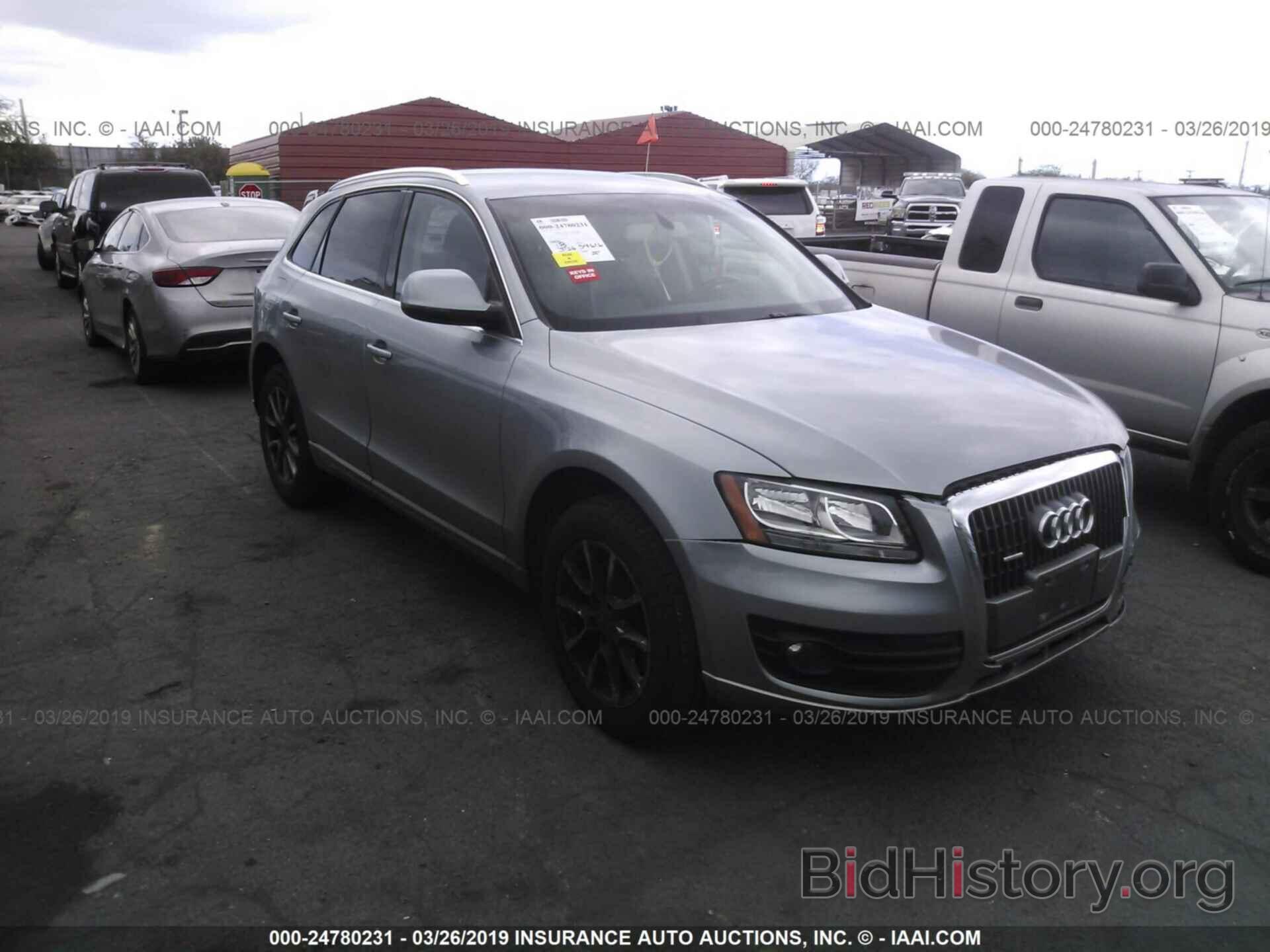 Photo WA1CFAFP8BA091841 - AUDI Q5 2011