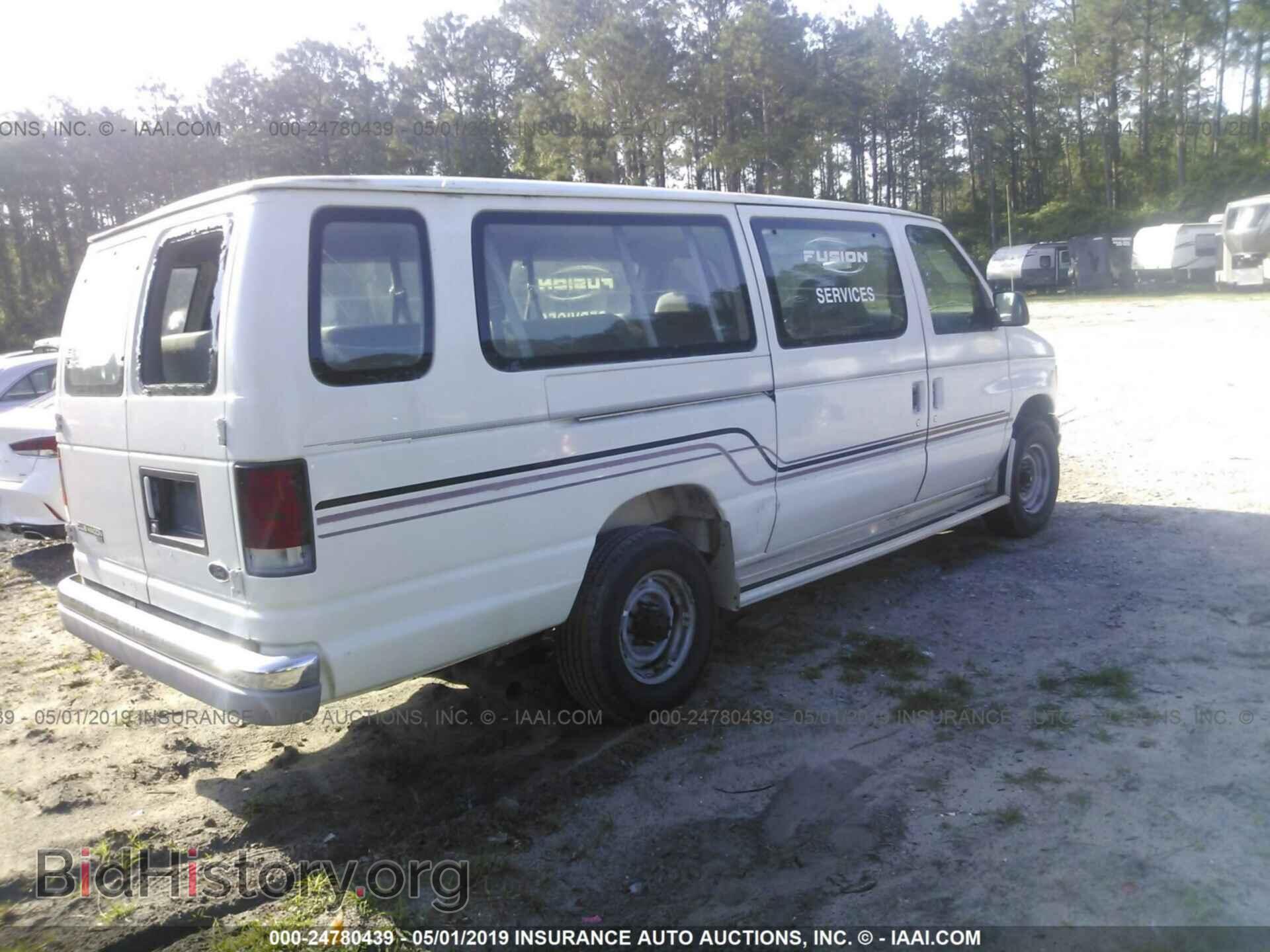 1998 FORD ECONOLINE - VIN: 1FBSS31L8WHB00133 - Фото 4