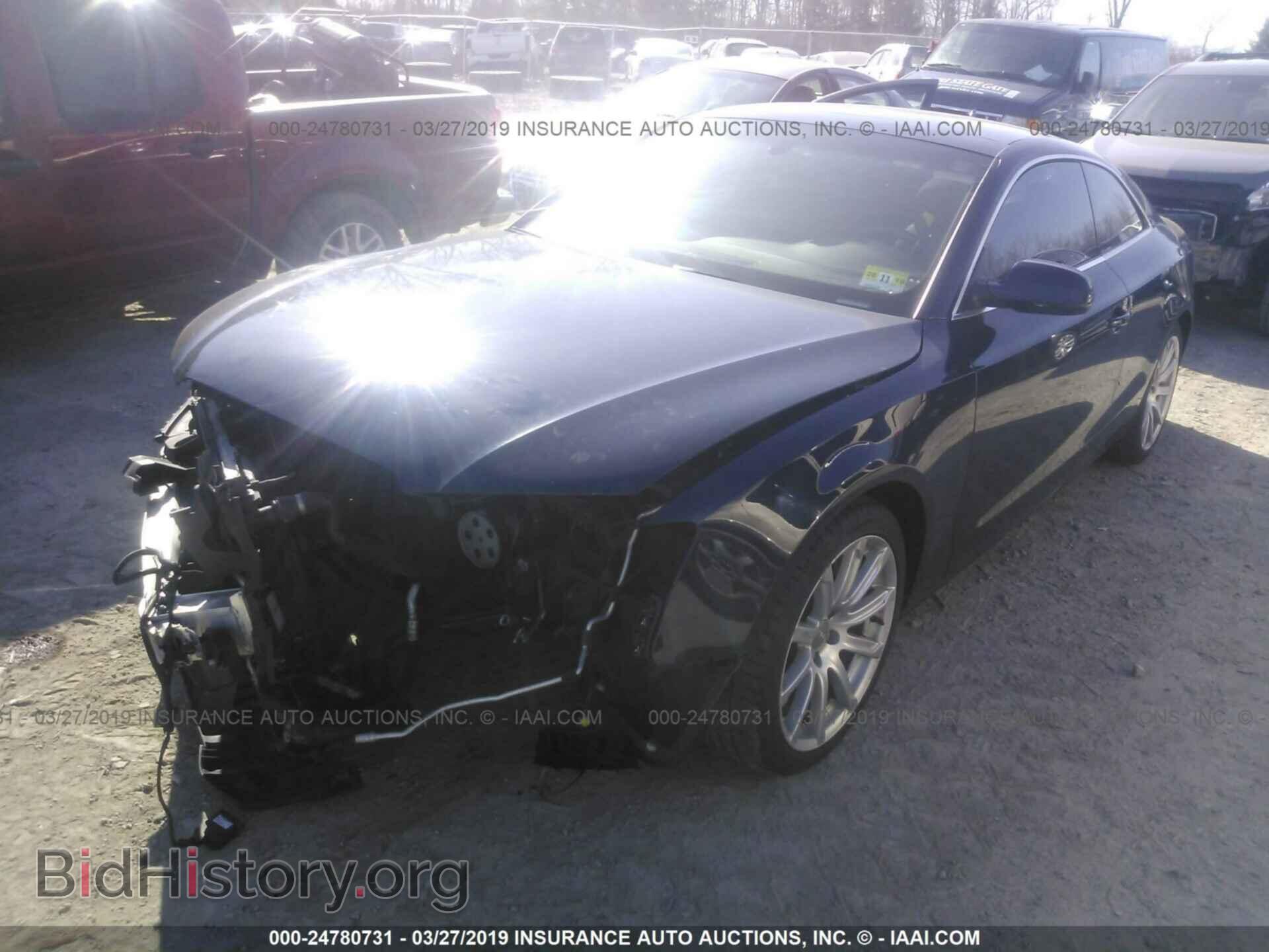 2011 AUDI A5 - VIN: WAULFAFR8BA047262 - Фото 2