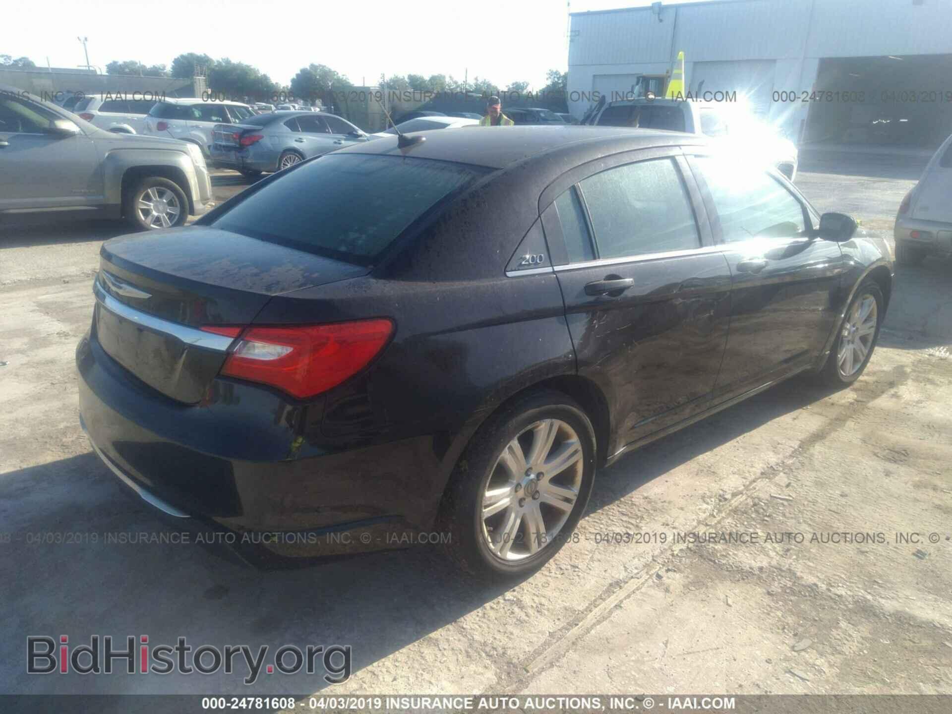 2011 CHRYSLER 200 - VIN: 1C3BC1FG7BN614841 - Фото 4