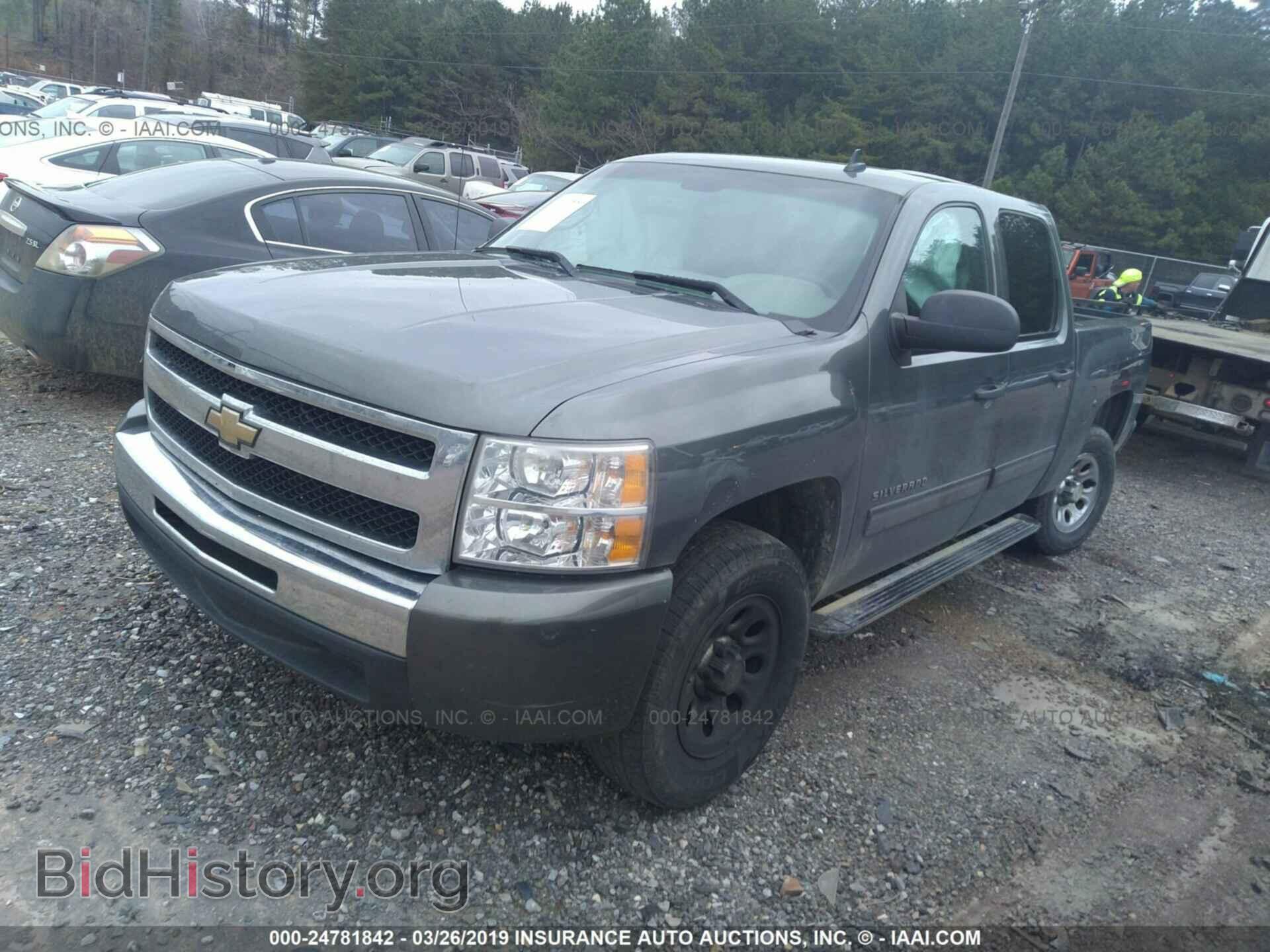 2011 CHEVROLET SILVERADO - VIN: 3GCPCREA7BG129976 - Фото 2