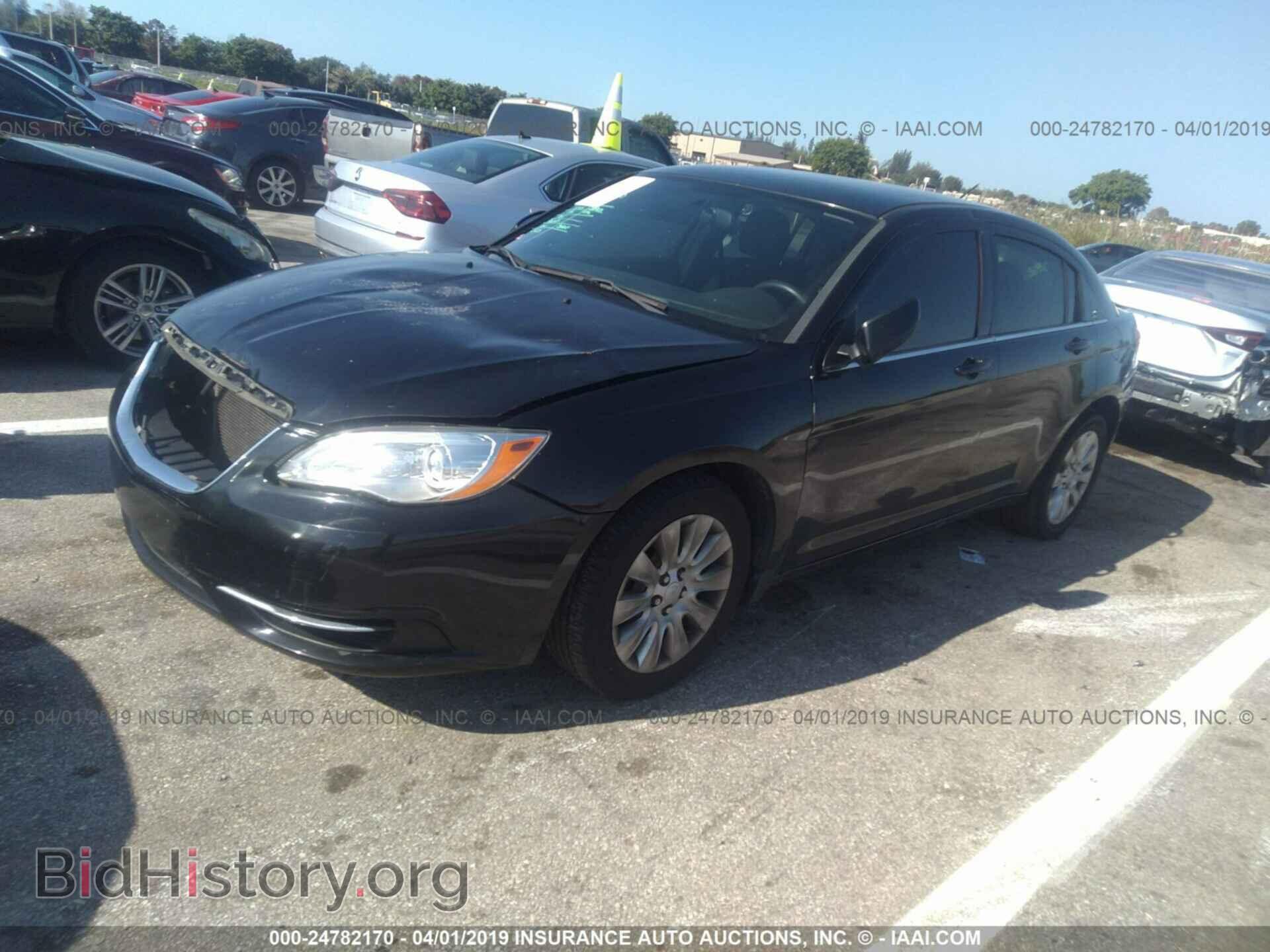 2013 CHRYSLER 200 - VIN: 1C3CCBAB8DN686544 - Фото 2