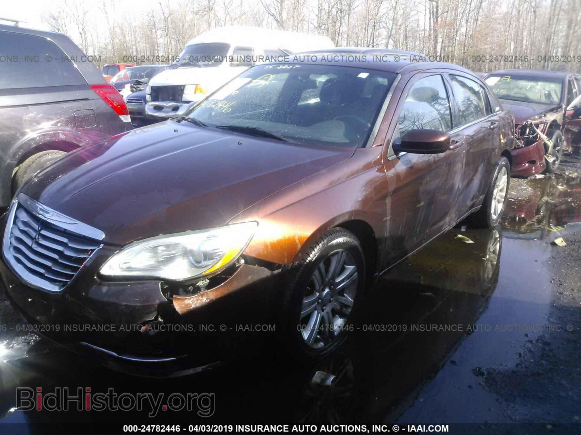 2012 CHRYSLER 200 - VIN: 1C3CCBBG5CN184700 - Фото 2