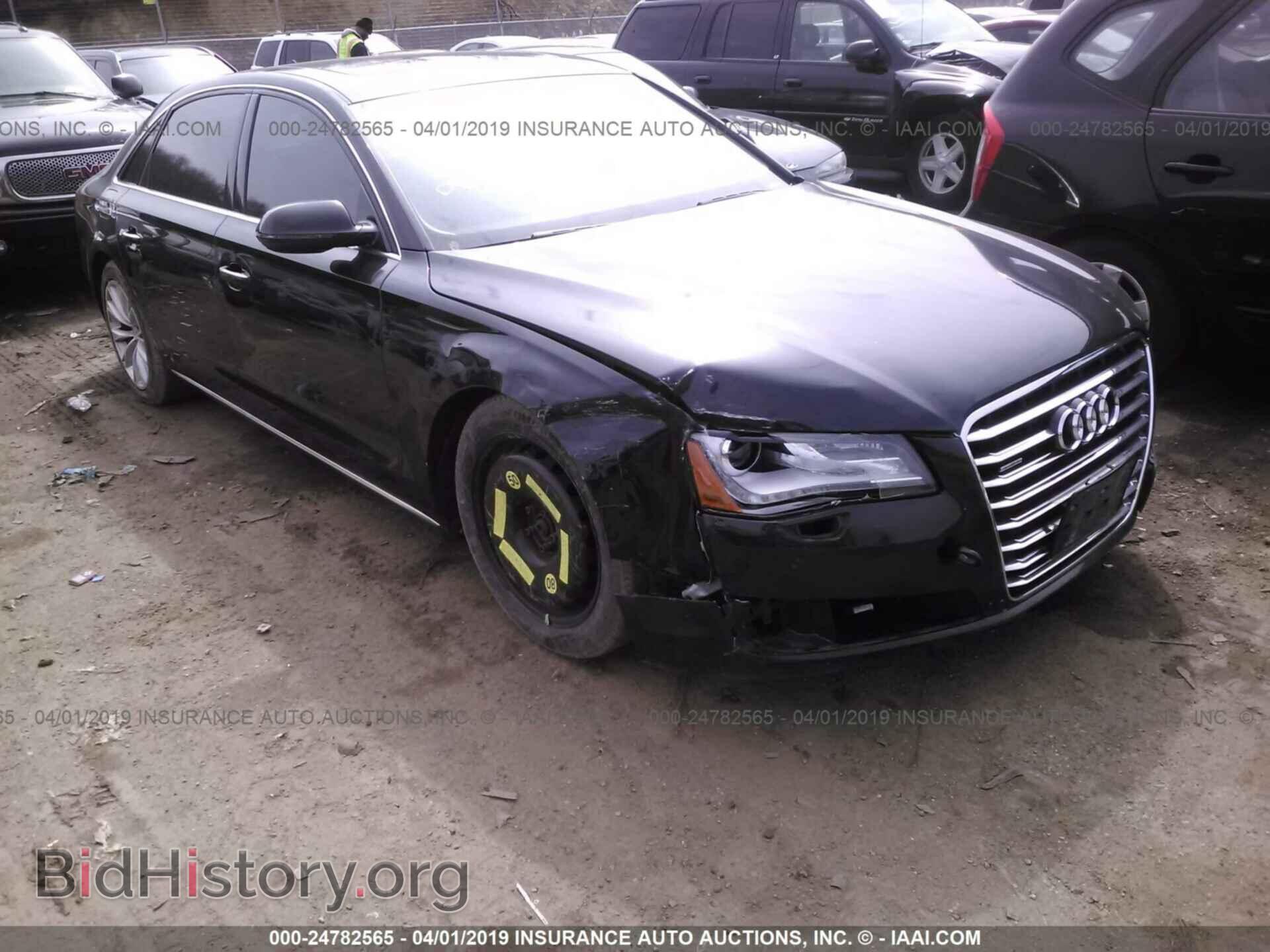 Photo WAURVAFD4BN018092 - AUDI A8 2011