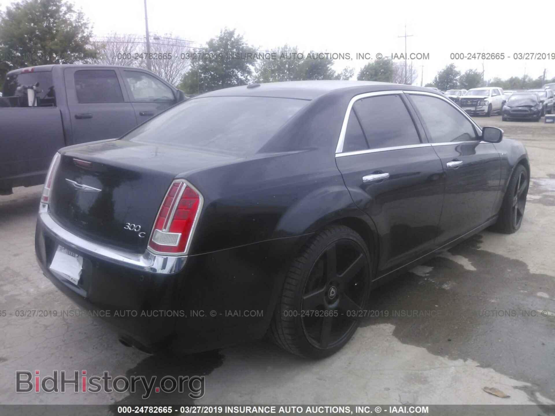 2011 CHRYSLER 300C - VIN: 2C3CA6CT2BH596010 - Фото 4