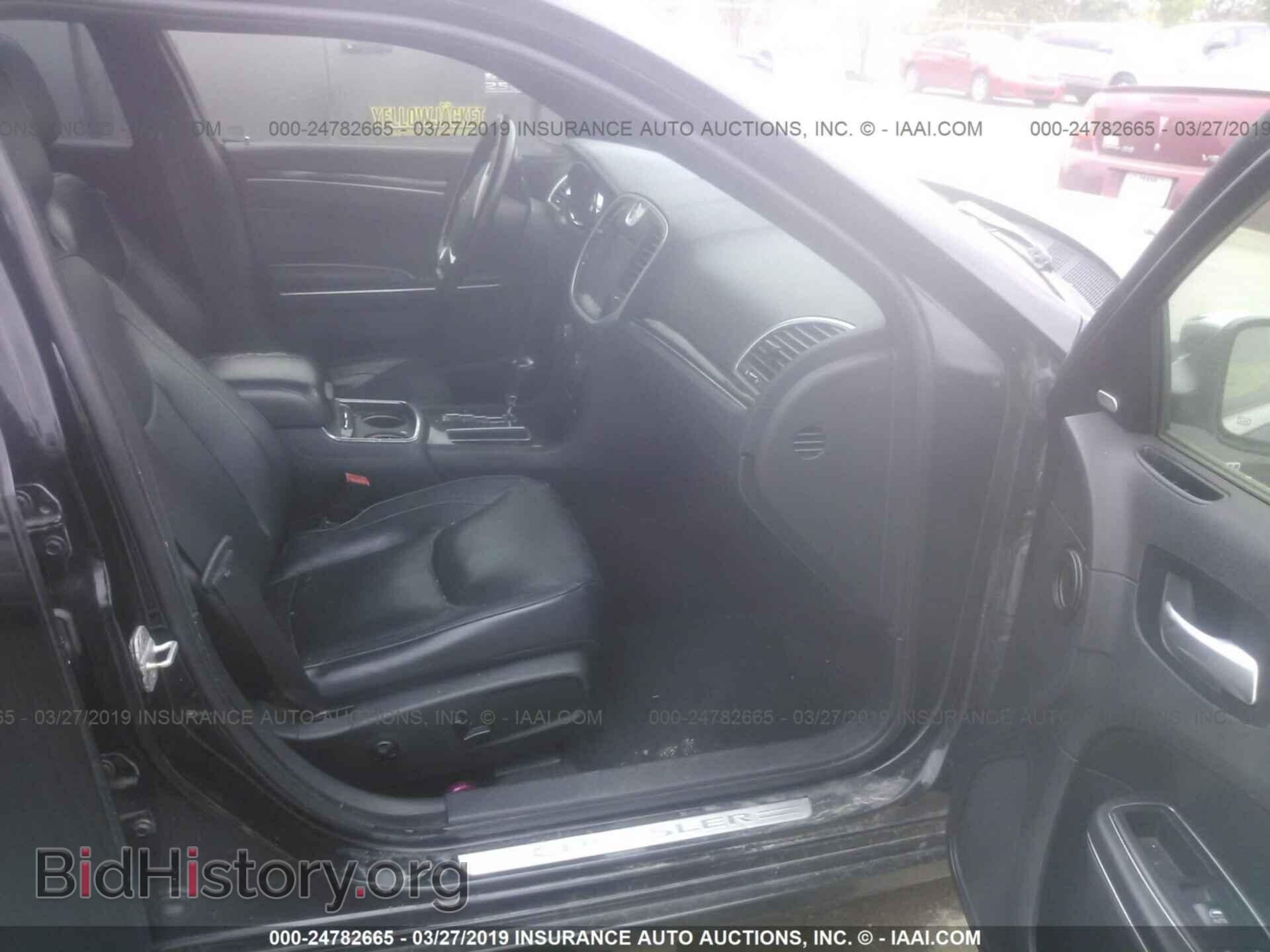 2011 CHRYSLER 300C - VIN: 2C3CA6CT2BH596010 - Фото 5