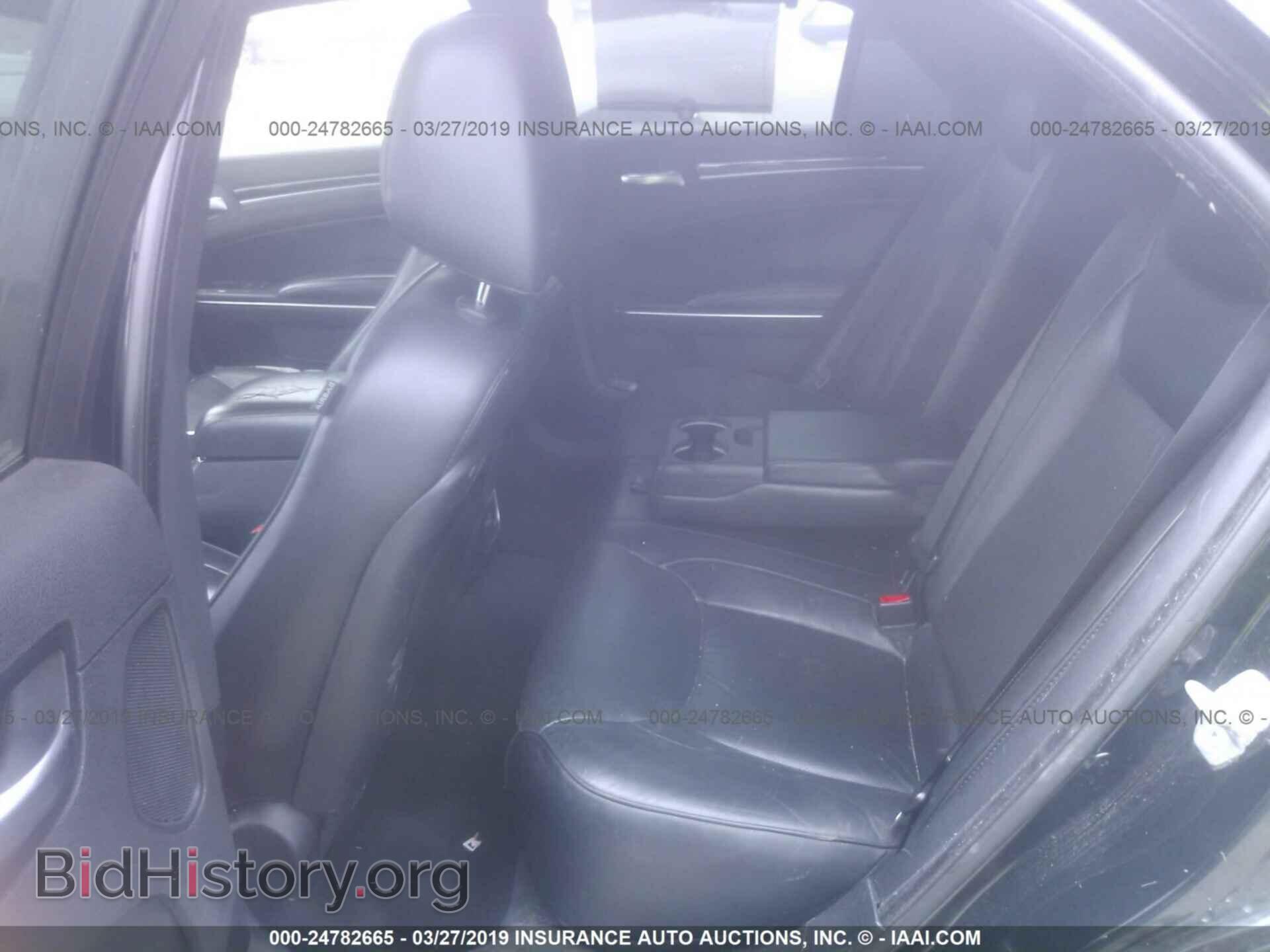 2011 CHRYSLER 300C - VIN: 2C3CA6CT2BH596010 - Фото 8