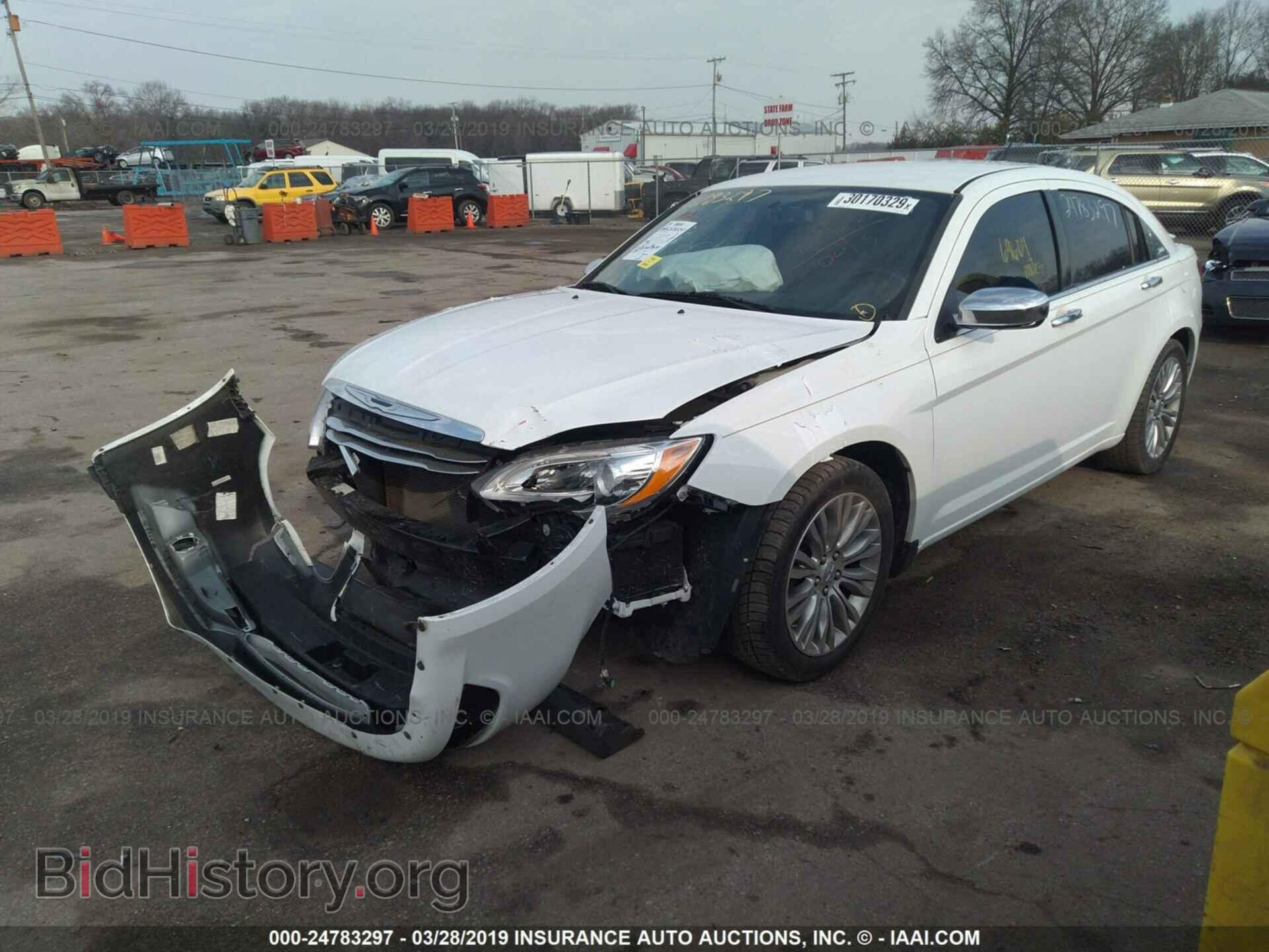 2013 CHRYSLER 200 - VIN: 1C3CCBCG5DN539672 - Photo 2