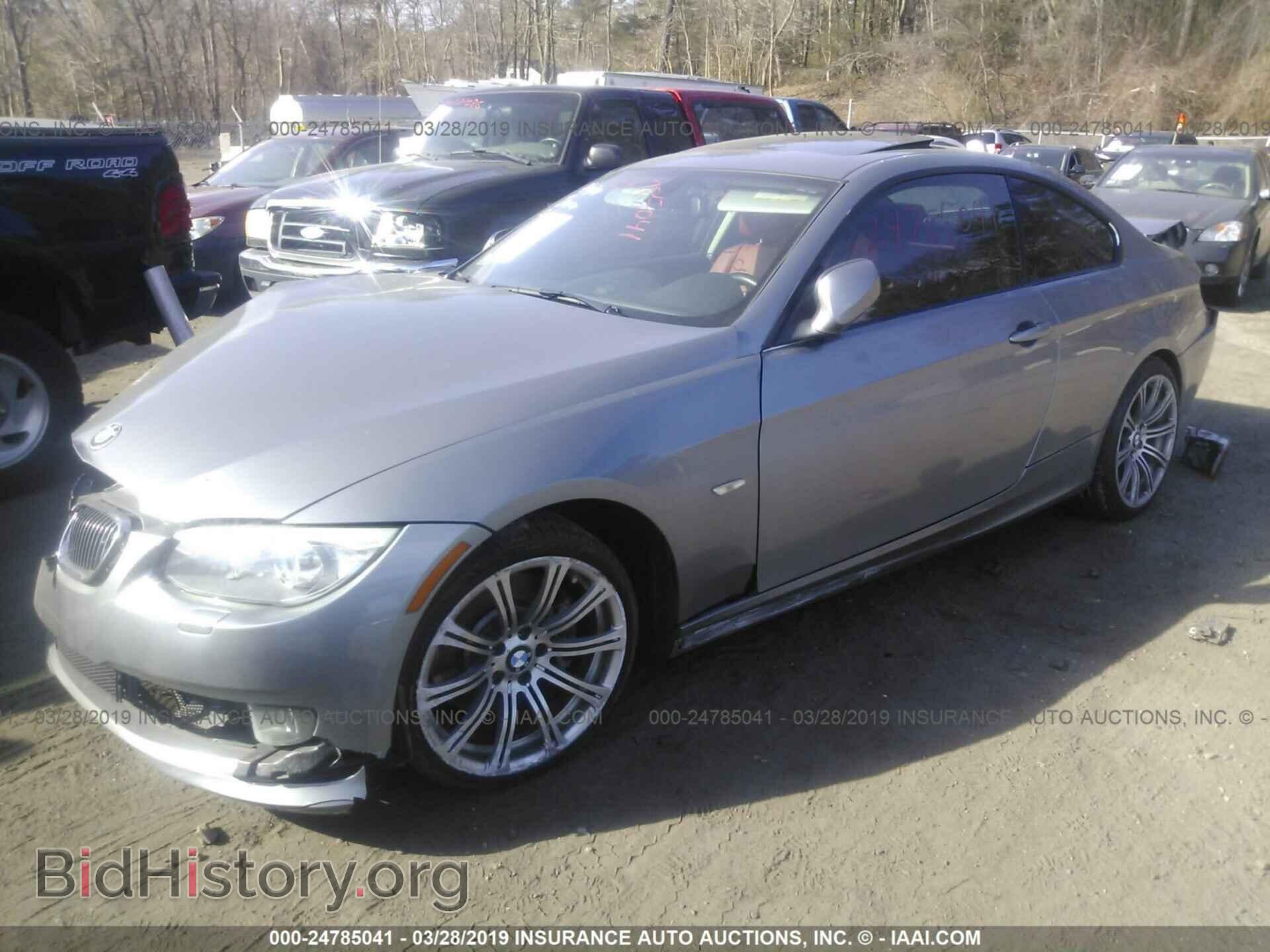 2011 BMW 335 - VIN: WBAKF9C55BE620171 - Photo 2