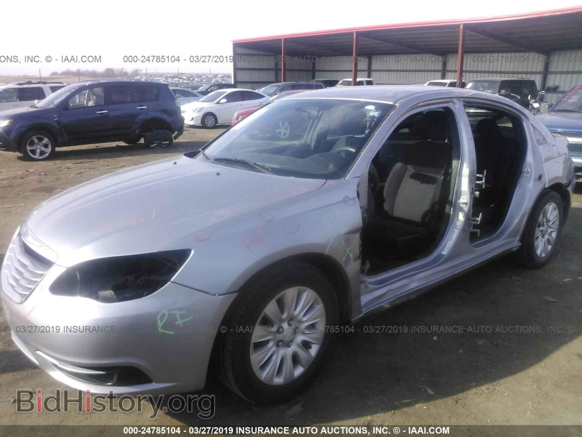 2013 CHRYSLER 200 - VIN: 1C3CCBAB3DN651524 - Фото 2