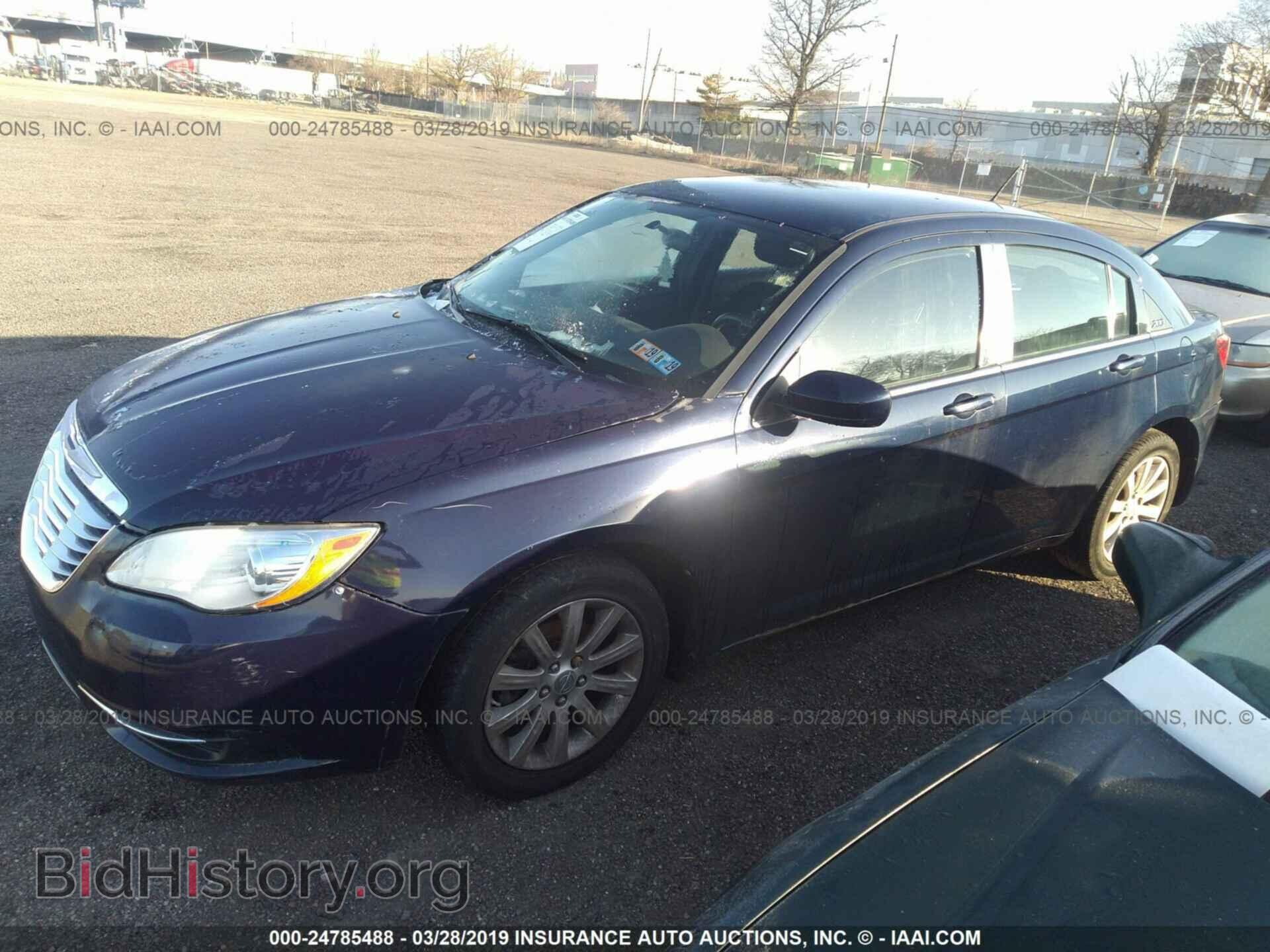 2013 CHRYSLER 200 - VIN: 1C3CCBBB0DN676766 - Photo 2