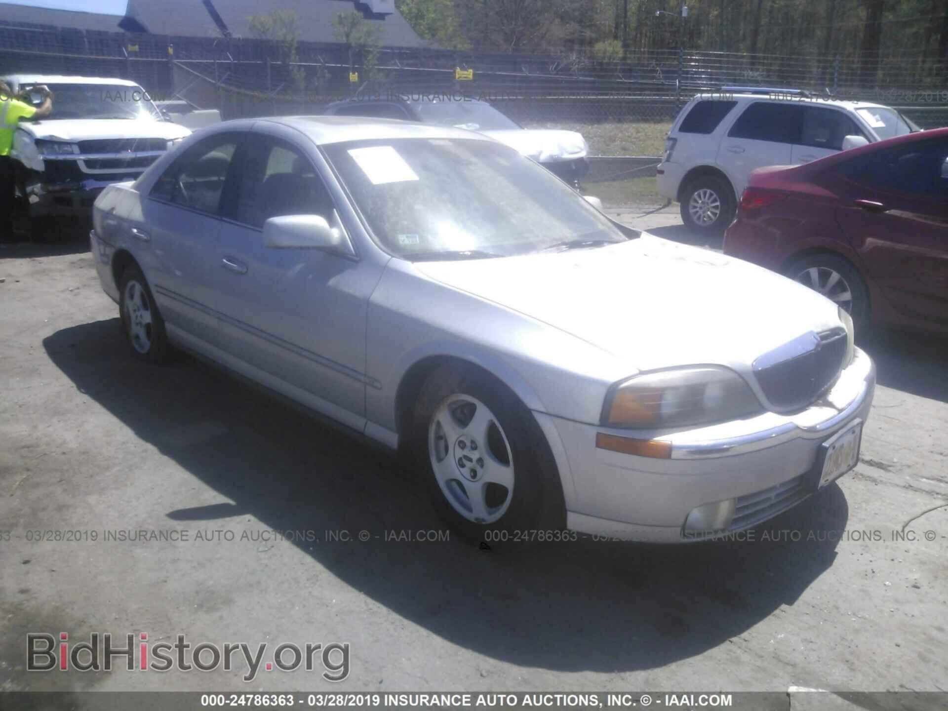 Фотография 1LNHM87AXYY751605 - LINCOLN LS 2000