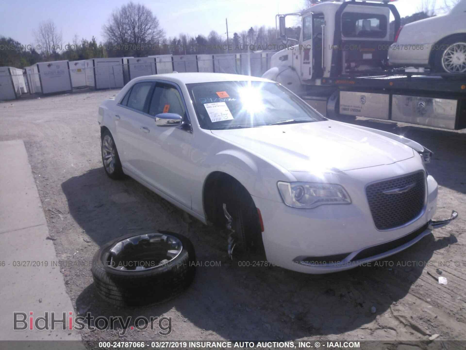 Фотография 2C3CCAAG9KH500876 - CHRYSLER 300 2019
