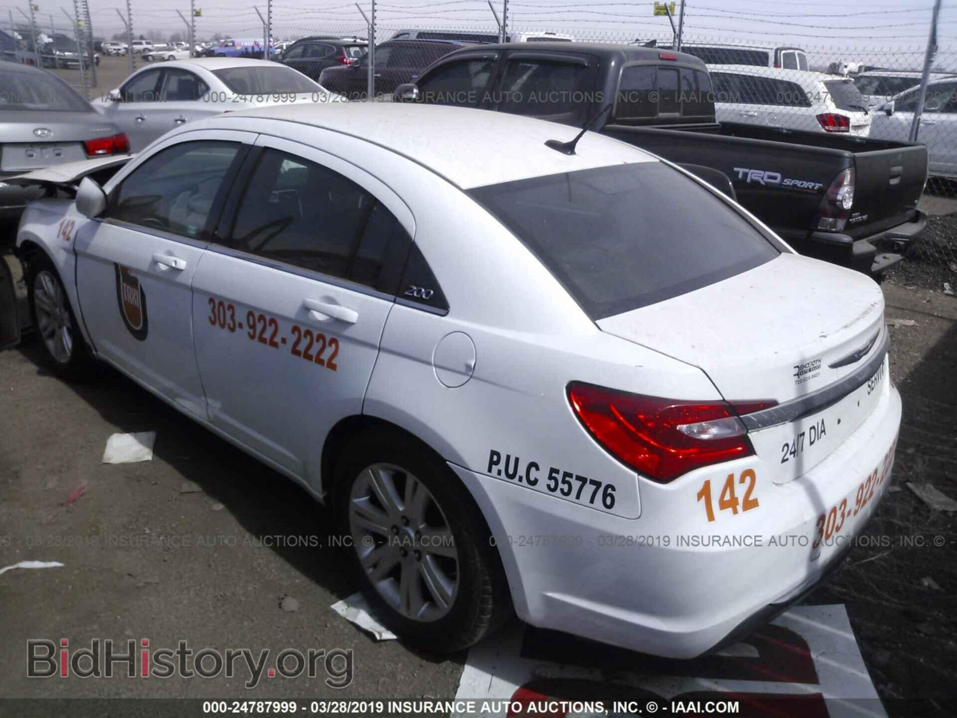 2013 CHRYSLER 200 - VIN: 1C3CCBAB2DN705282 - Фото 3