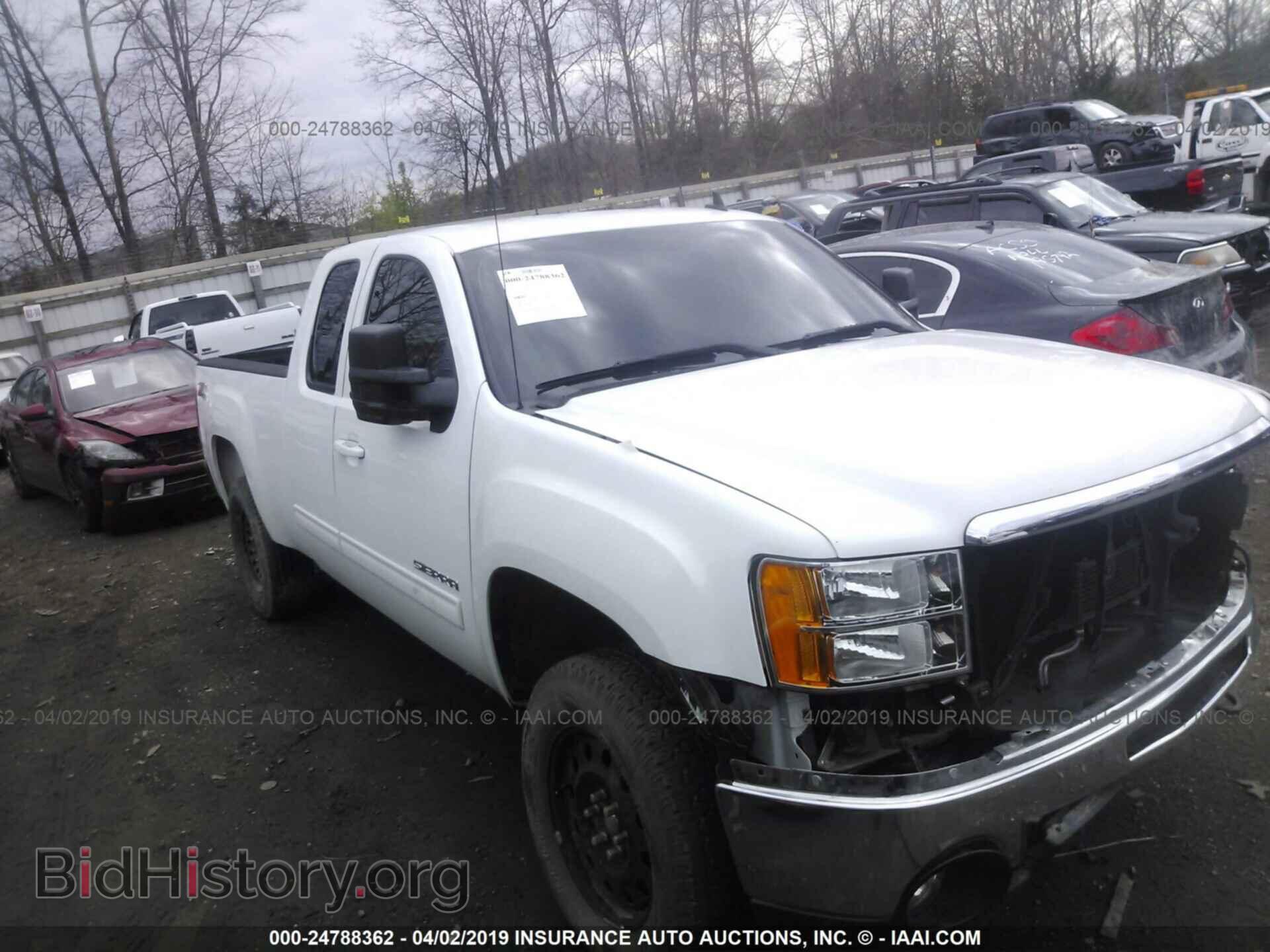 Photo 1GTR2WE72DZ158996 - GMC SIERRA 2013