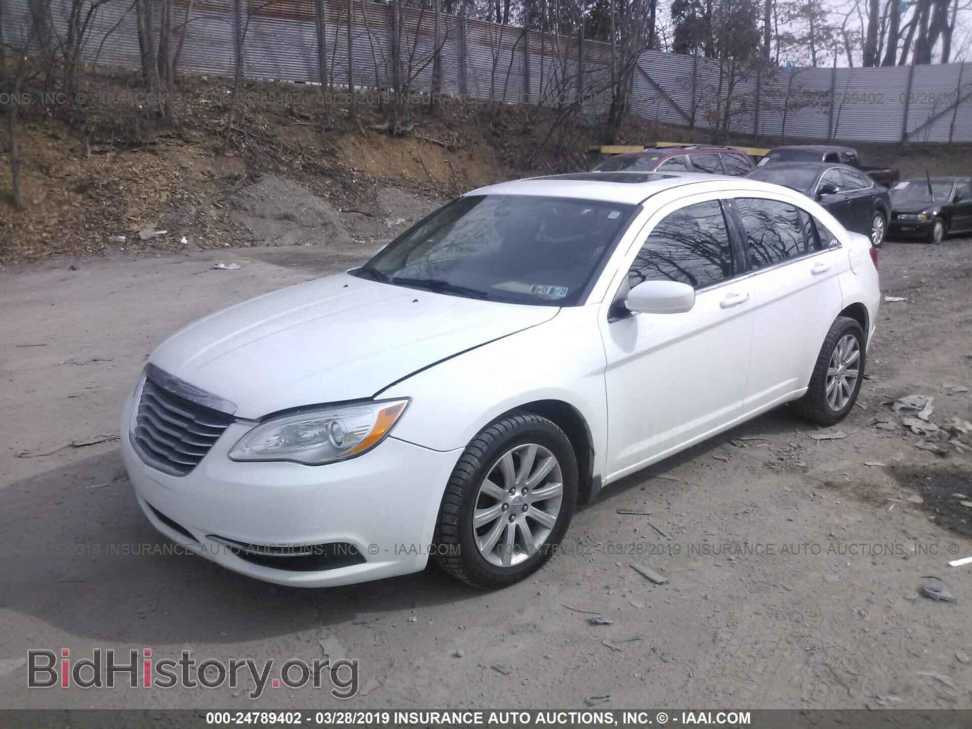 2012 CHRYSLER 200 - VIN: 1C3CCBBG5CN188049 - Фото 2