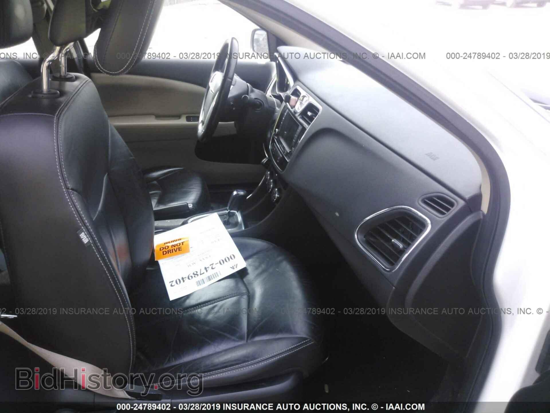 2012 CHRYSLER 200 - VIN: 1C3CCBBG5CN188049 - Фото 5