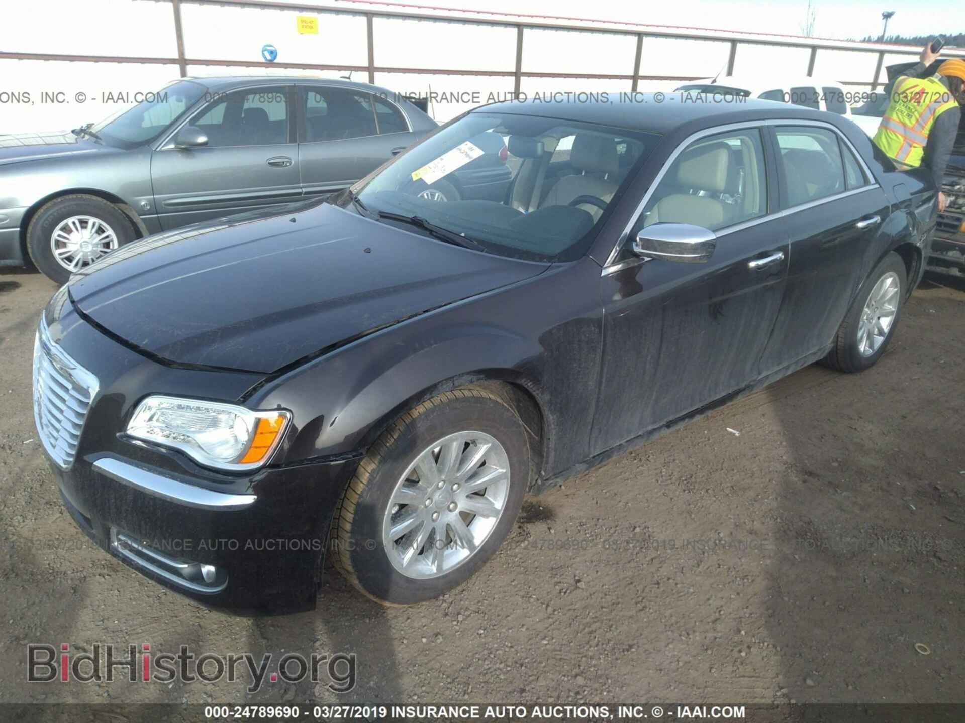 2012 CHRYSLER 300 - VIN: 2C3CCACG3CH249125 - Фото 2