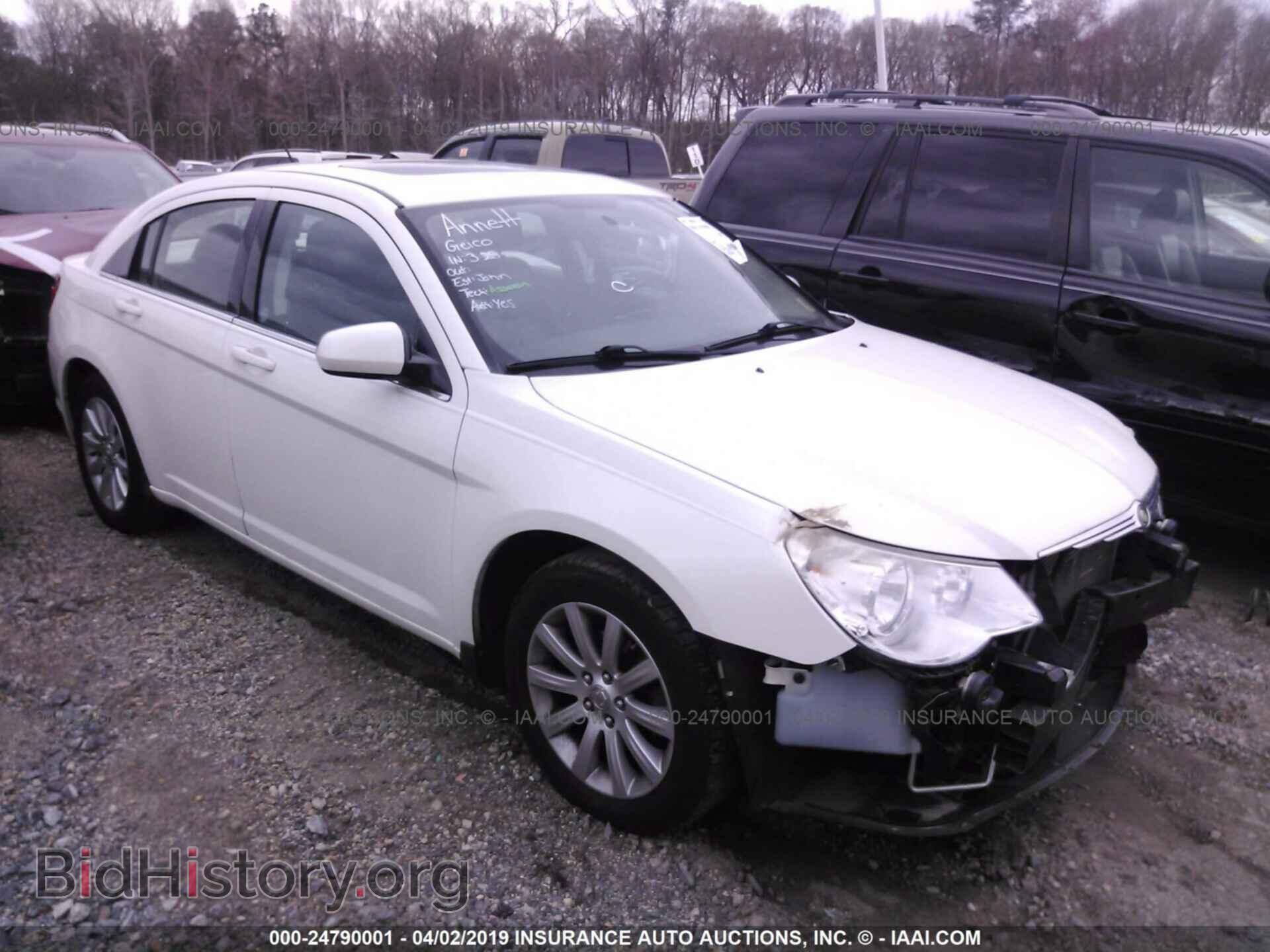 Photo 1C3CC5FB6AN188221 - CHRYSLER SEBRING 2010