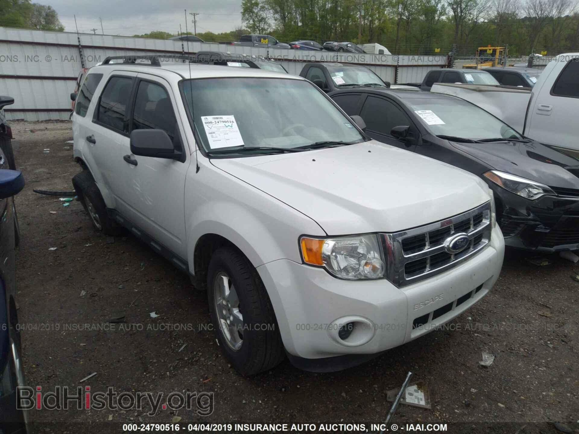 Photo 1FMCU0C72BKB04261 - FORD ESCAPE 2011