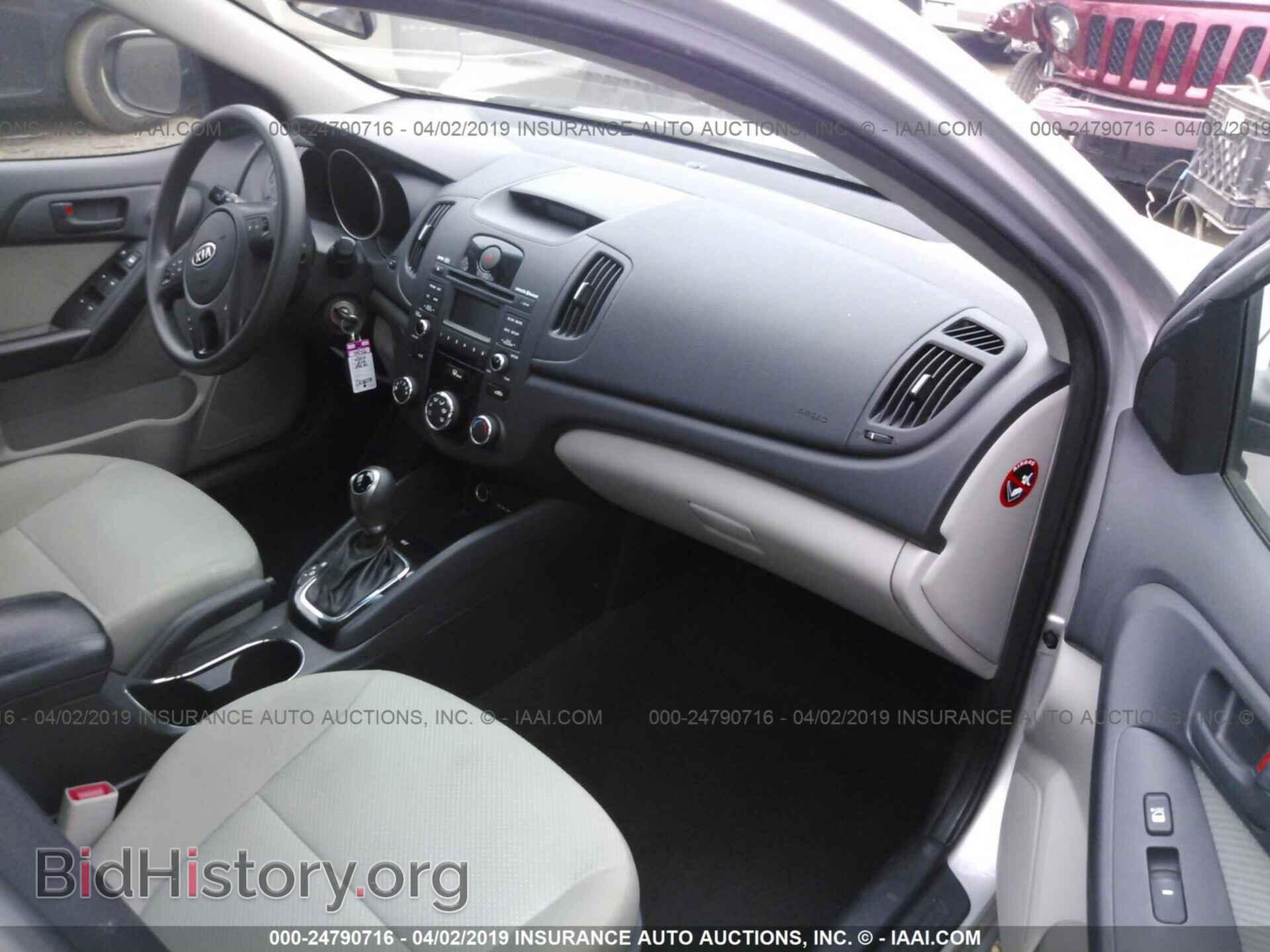 2012 KIA FORTE - VIN: KNAFU5A28C5633409 - Фото 5