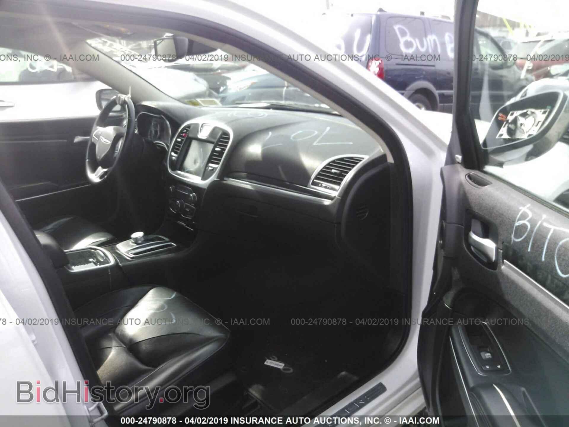 2016 CHRYSLER 300C - VIN: 2C3CCAEG2GH219701 - Фото 5