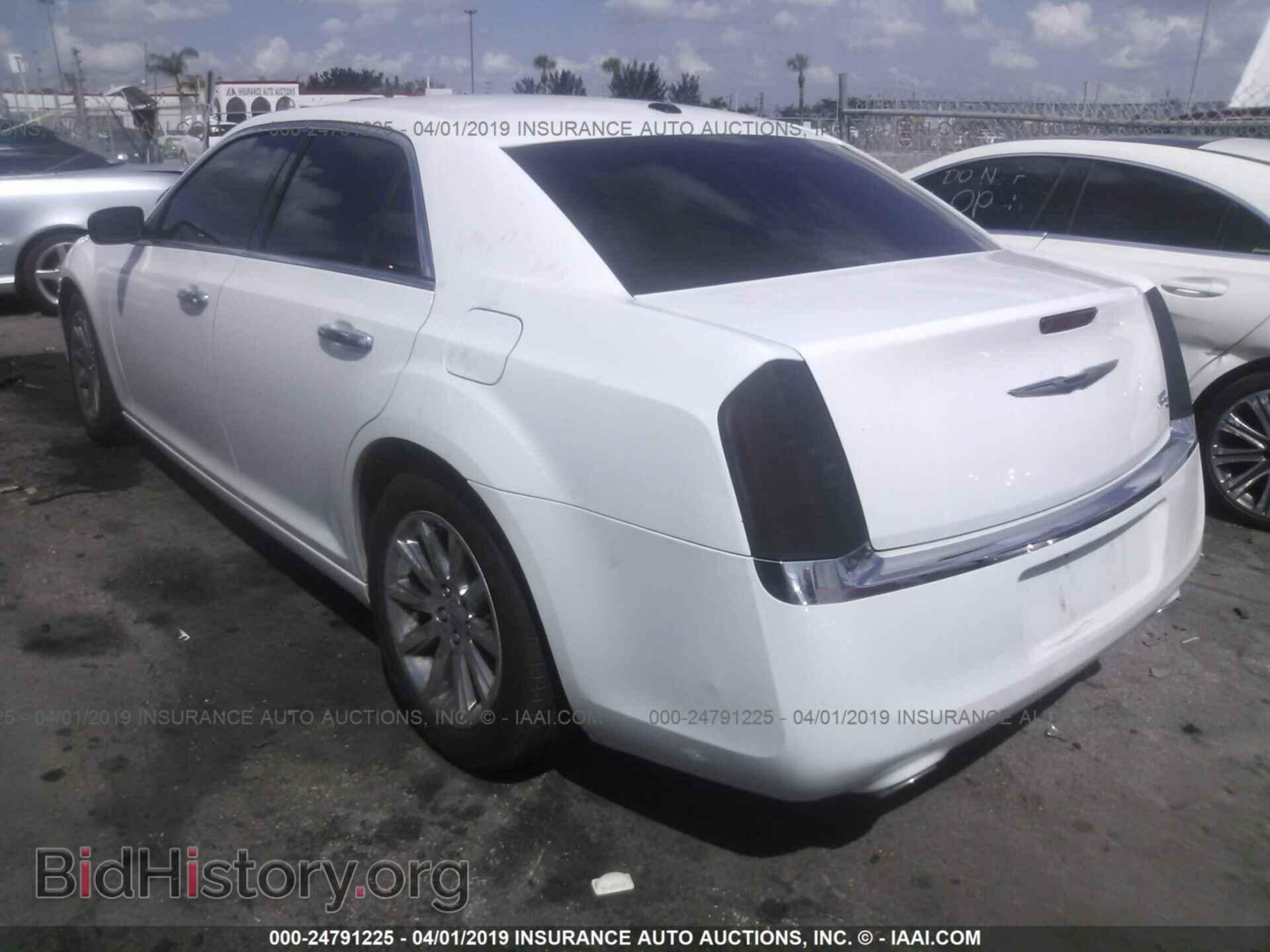 2013 CHRYSLER 300C - VIN: 2C3CCAEG4DH606259 - Фото 3