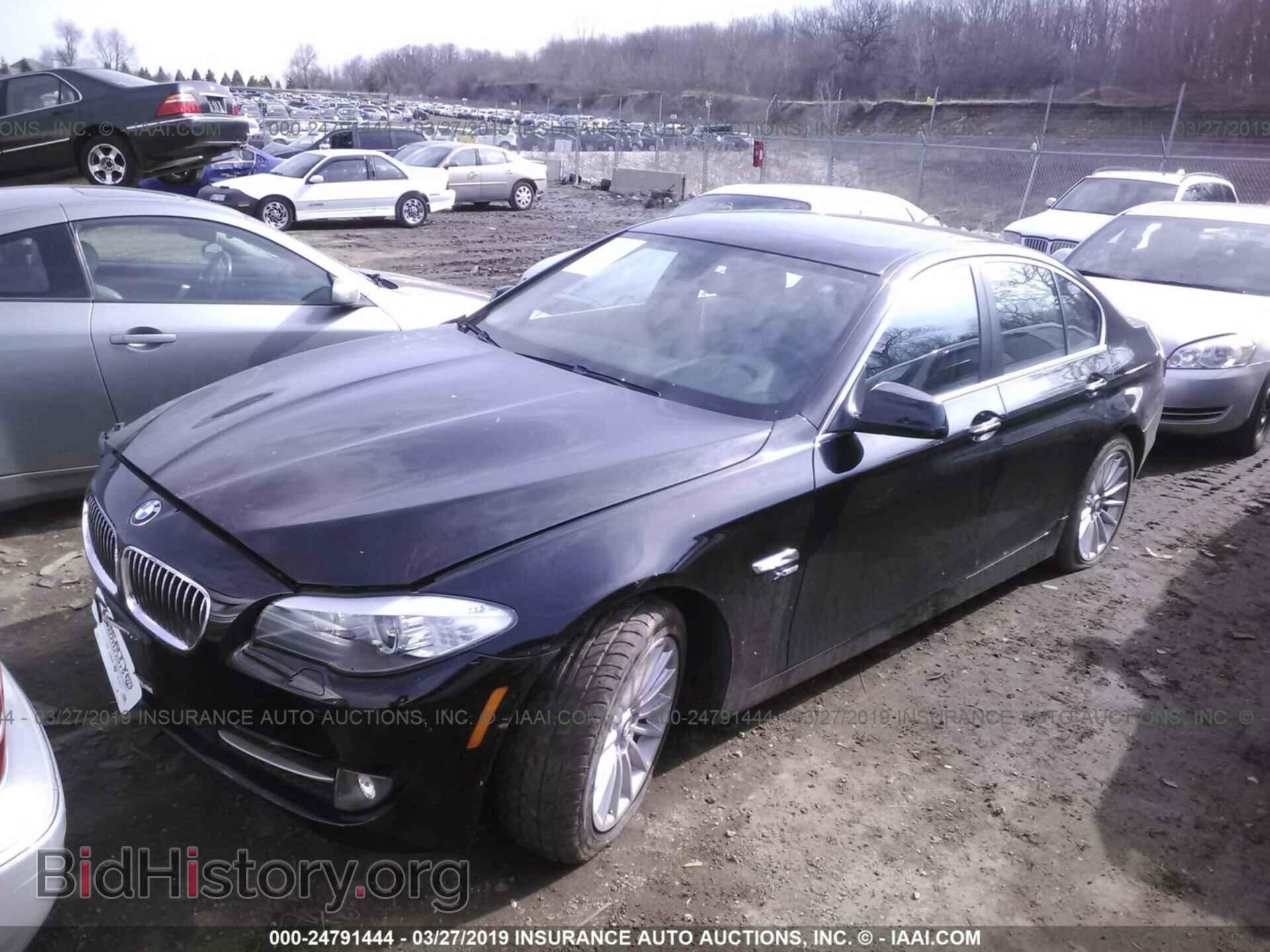 2011 BMW 535 - VIN: WBAFU7C57BC876321 - Фото 2