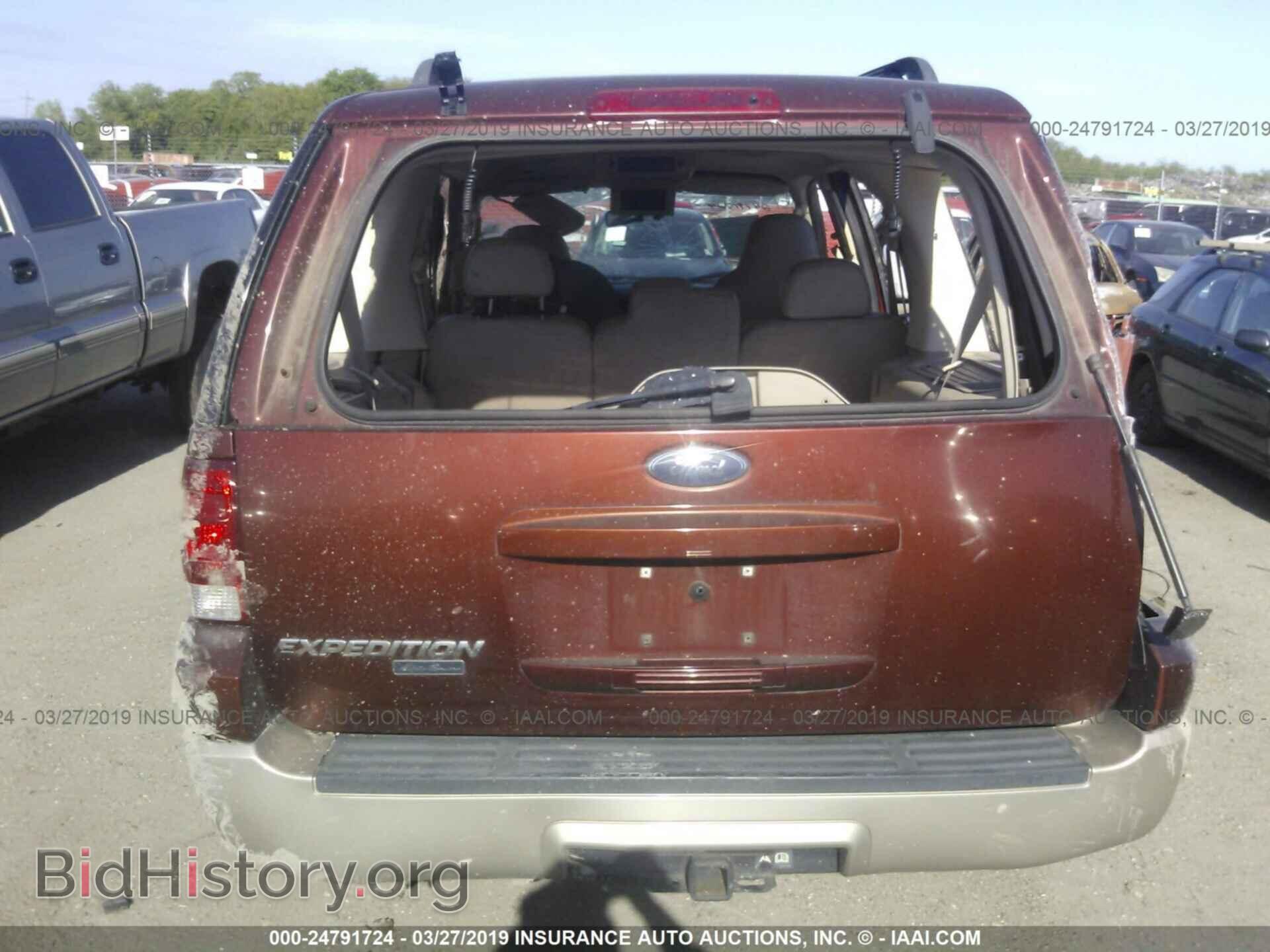 2006 FORD EXPEDITION - VIN: 1FMPU17546LA94445 - Фото 8