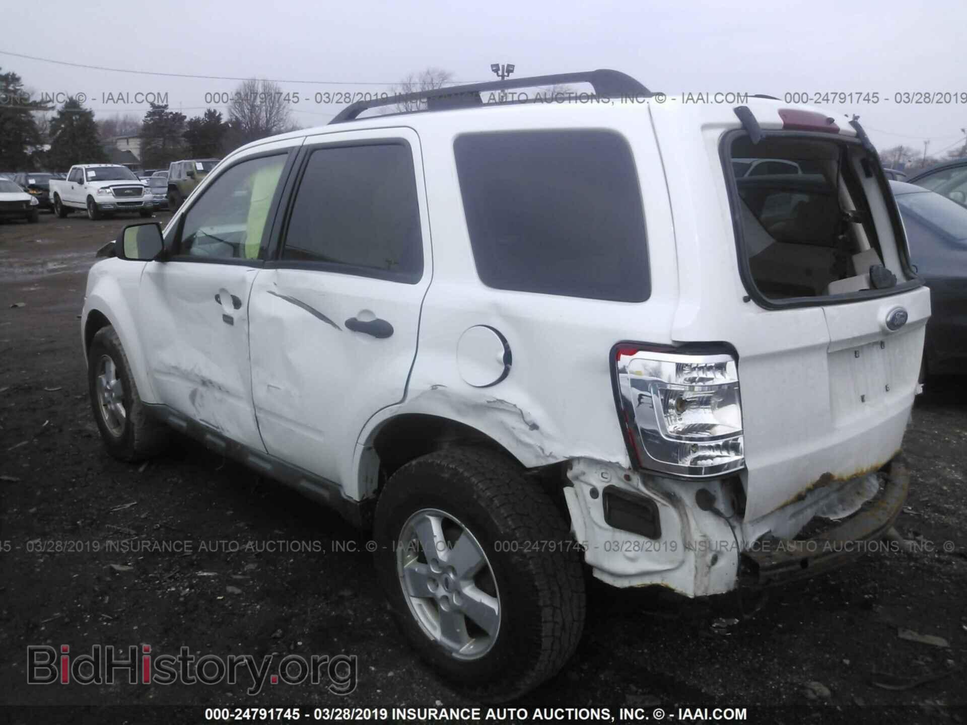 2009 FORD ESCAPE - VIN: 1FMCU03GX9KC81926 - Фото 3