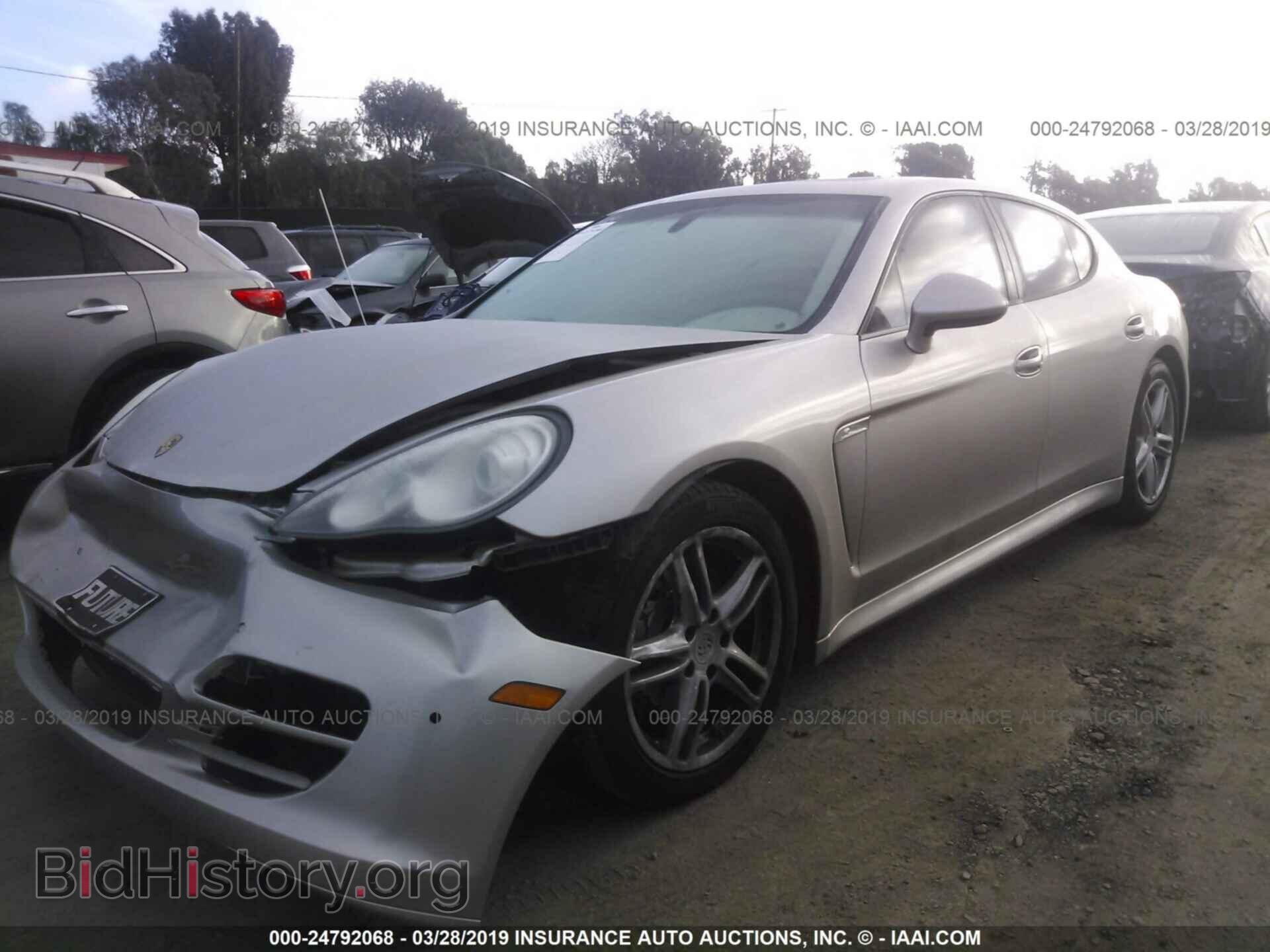 2011 PORSCHE PANAMERA - VIN: WP0AA2A70BL013678 - Фото 2