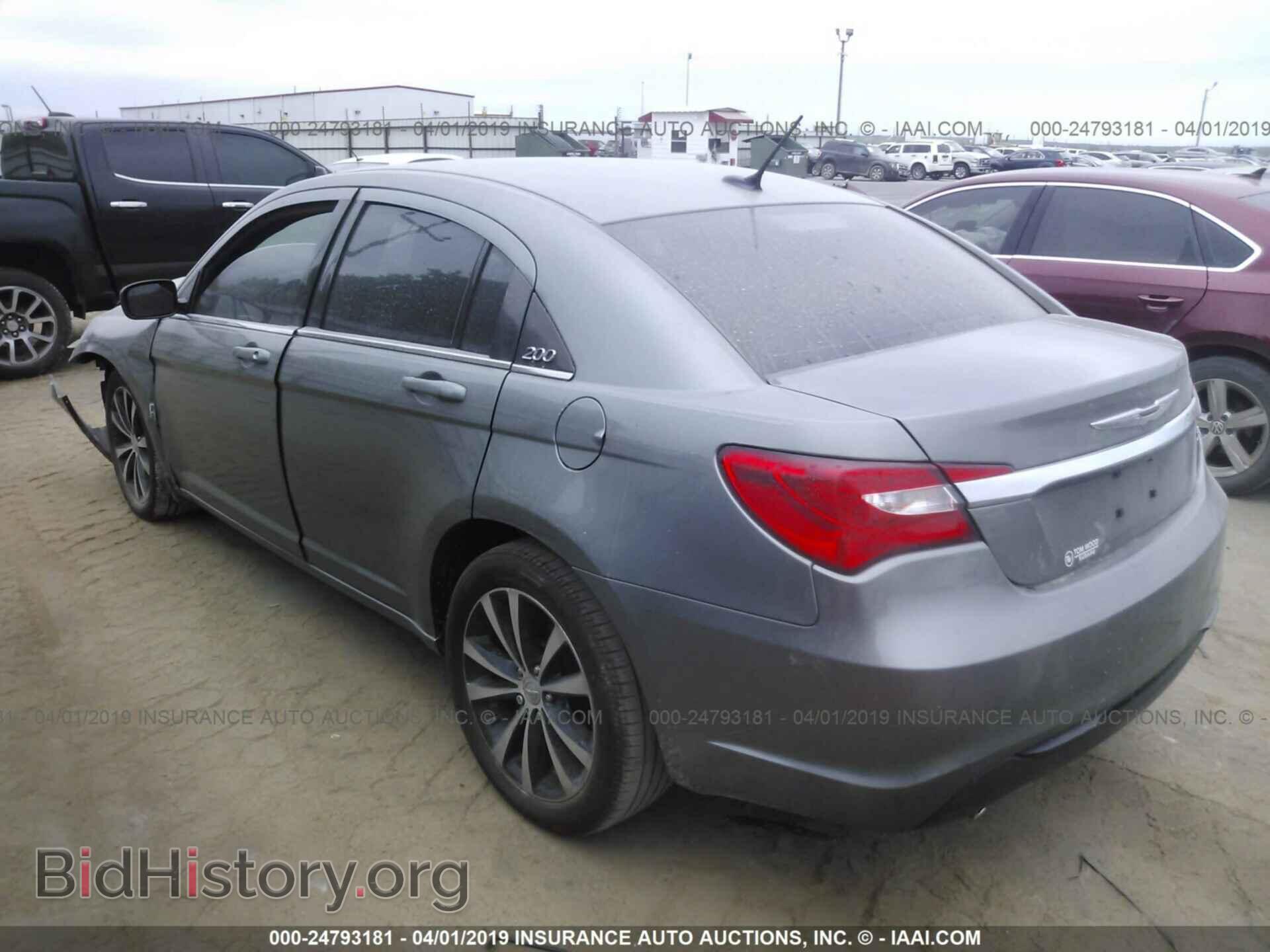 2012 CHRYSLER 200 - VIN: 1C3CCBBG2CN263127 - Фото 3