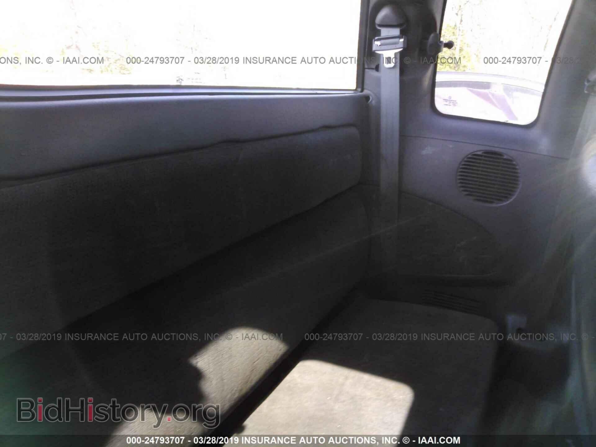 2000 DODGE DAKOTA - VIN: 1B7GL22X1YS600151 - Photo 8