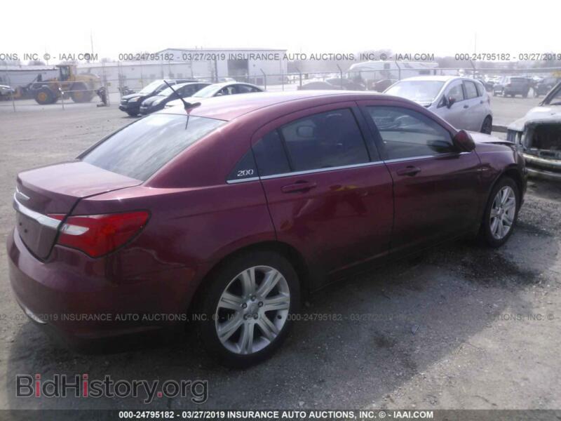 2012 Chrysler 200 (VIN 1C3CCBBG4CN131244) — photo 4 of 10