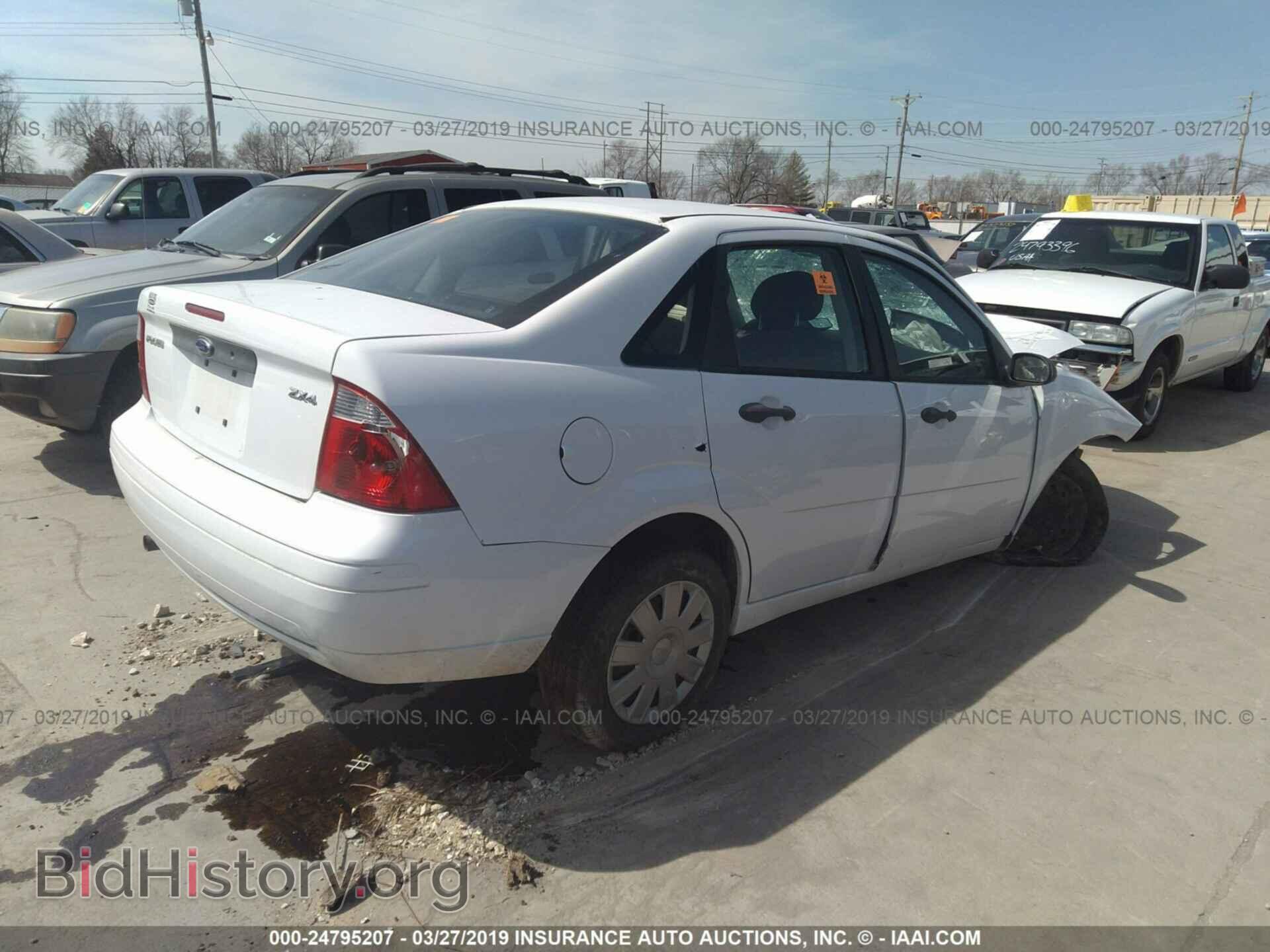 2006 FORD FOCUS - VIN: 1FAFP34N06W226063 - Фото 4