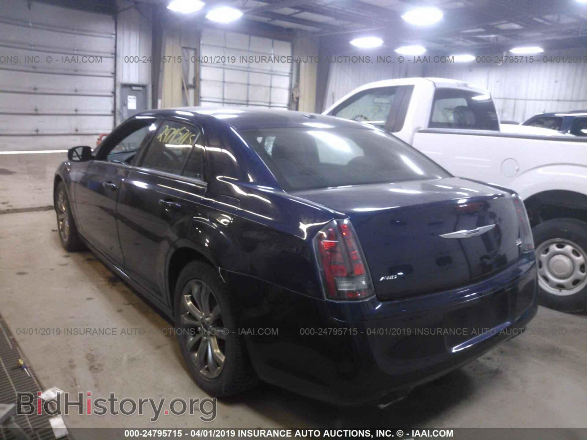 2014 CHRYSLER 300 - VIN: 2C3CCAGG3EH374154 - Фото 3
