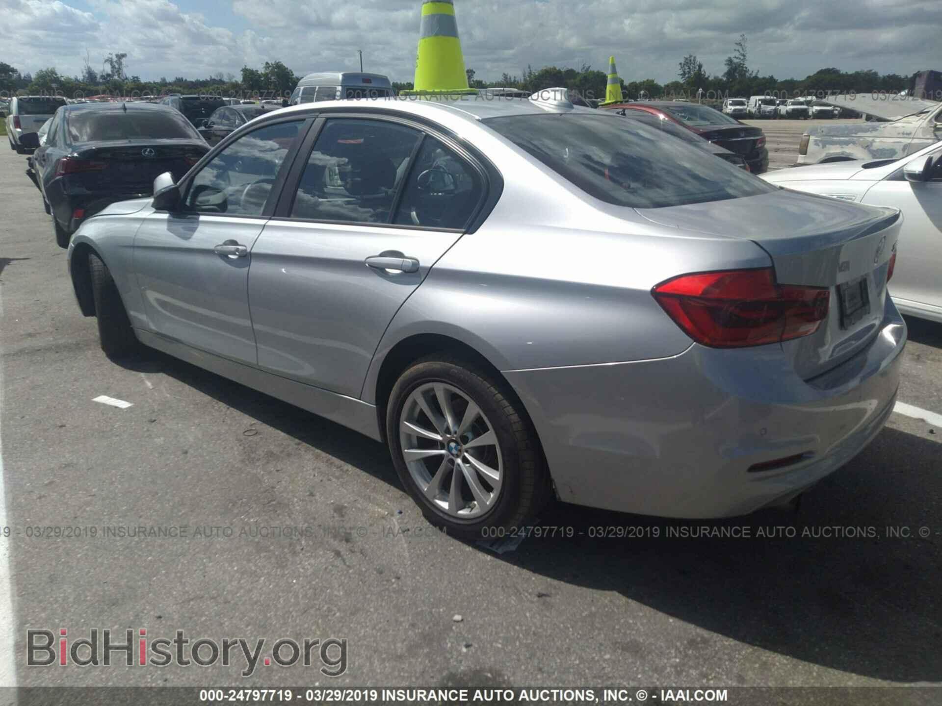 2016 BMW 320 - VIN: WBA8E1G56GNT35446 - Photo 3