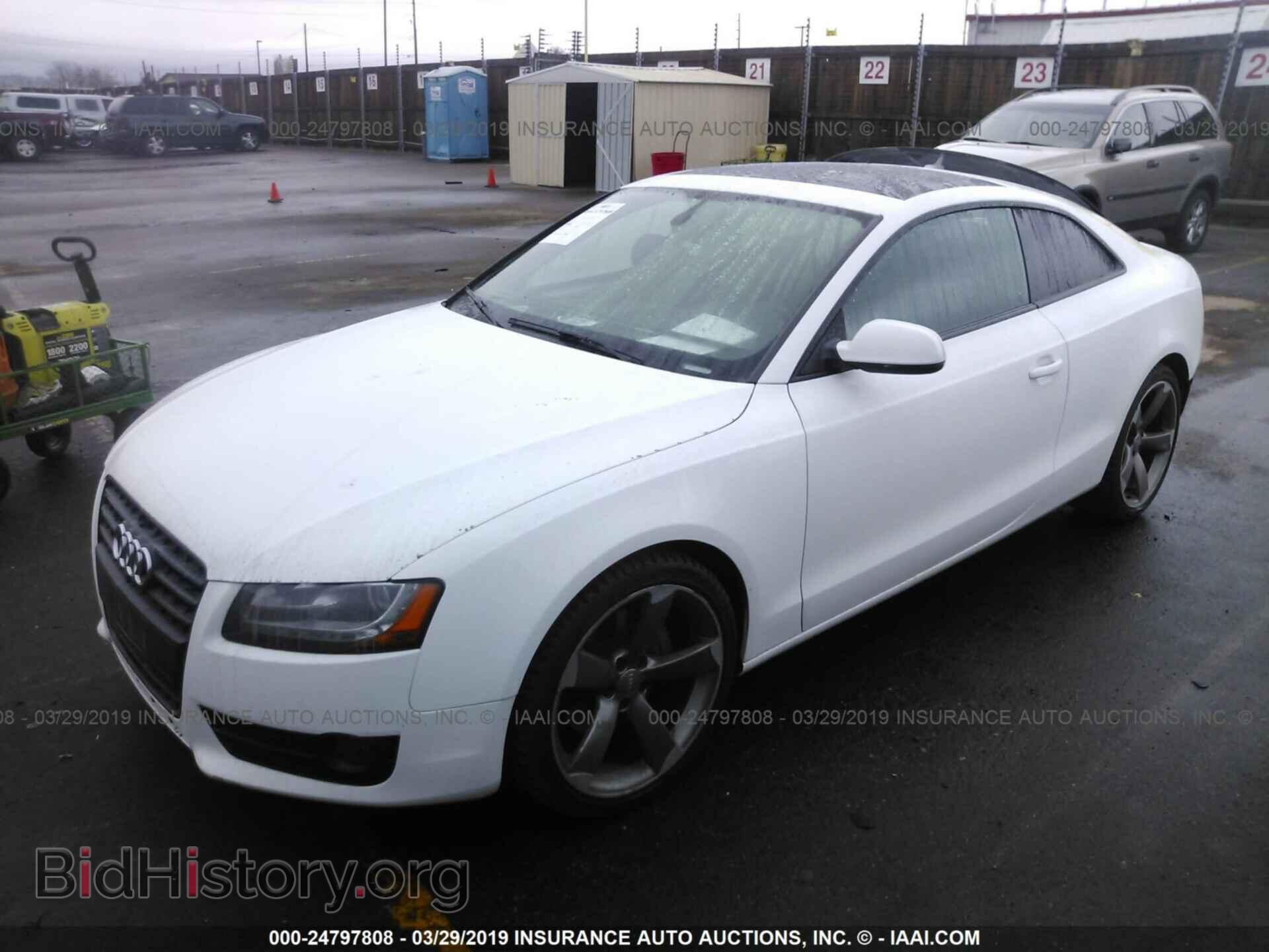 2011 AUDI A5 - VIN: WAURFAFR3BA026913 - Фото 2