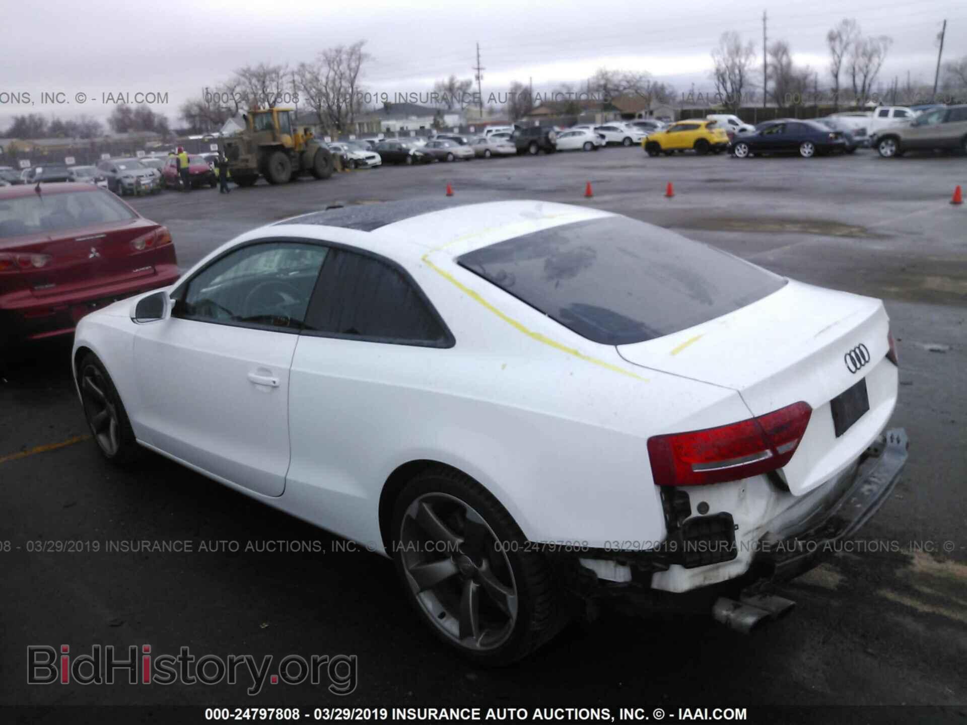 2011 AUDI A5 - VIN: WAURFAFR3BA026913 - Фото 3