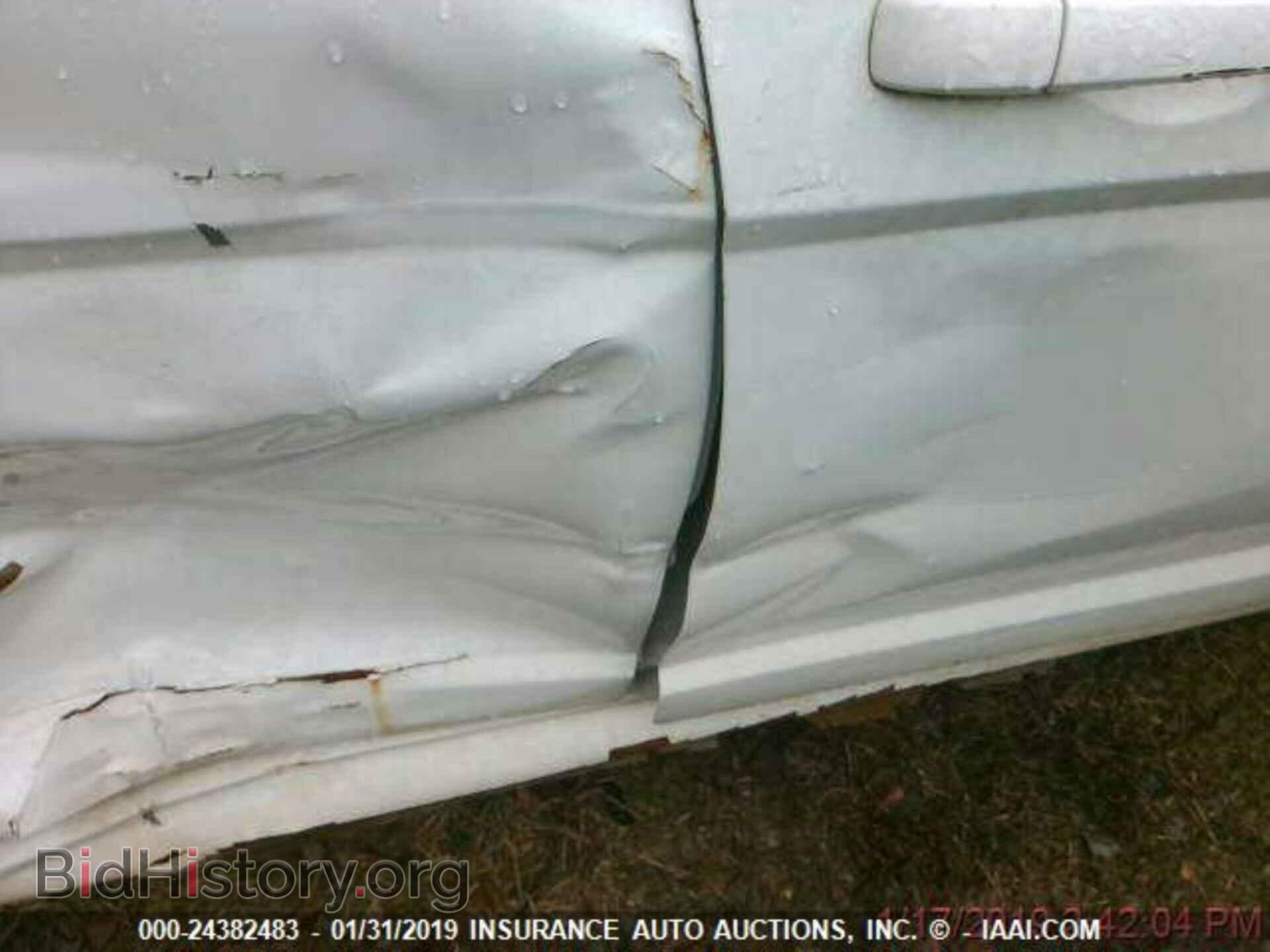 2013 CHRYSLER 200 - VIN: 1C3CCBAB8DN689850 - Фото 4