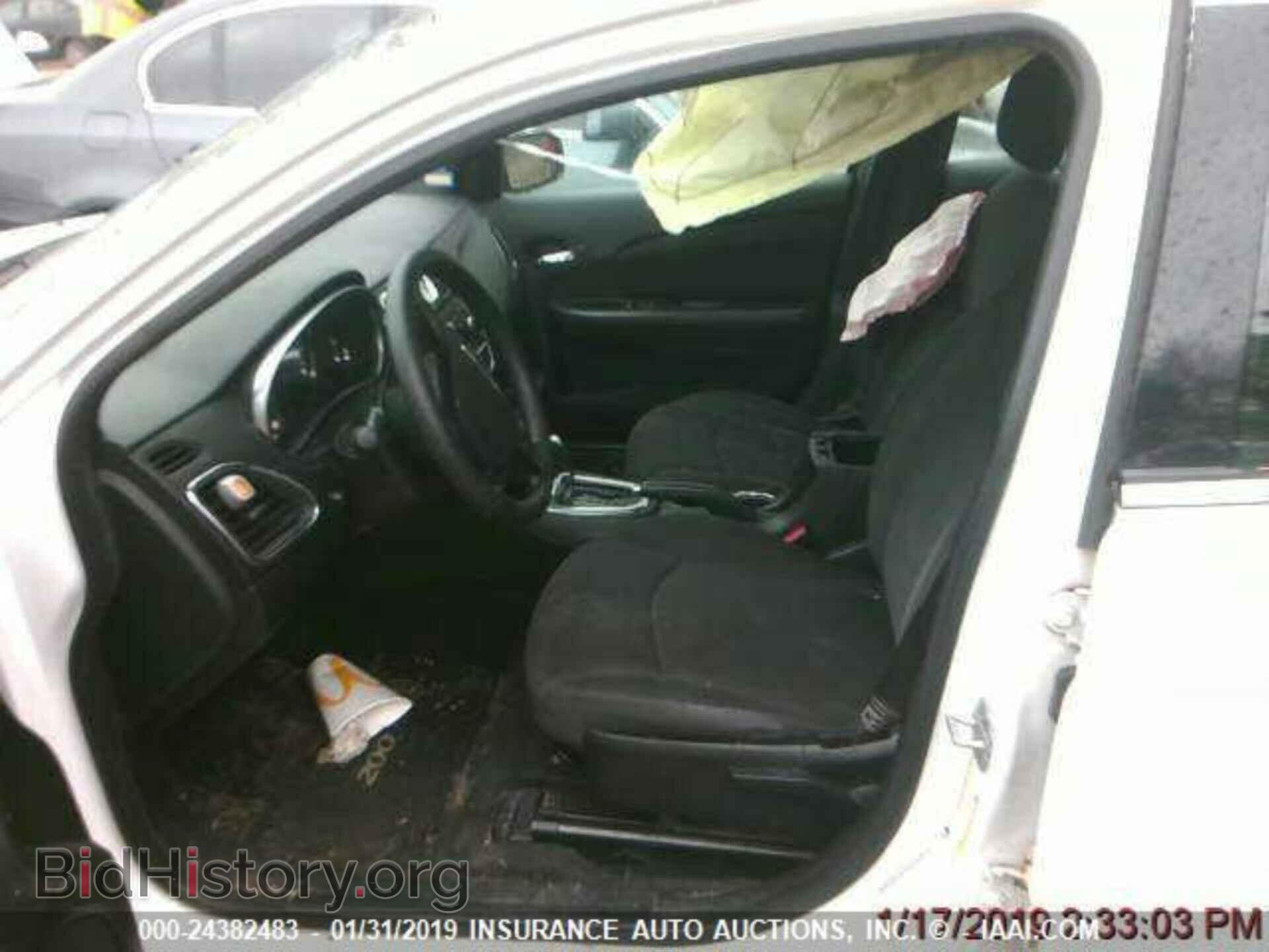 2013 CHRYSLER 200 - VIN: 1C3CCBAB8DN689850 - Фото 6