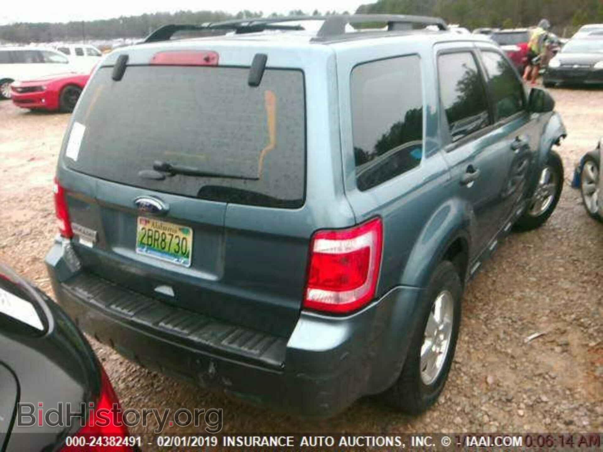 2011 FORD ESCAPE - VIN: 1FMCU0C72BKB45800 - Photo 2
