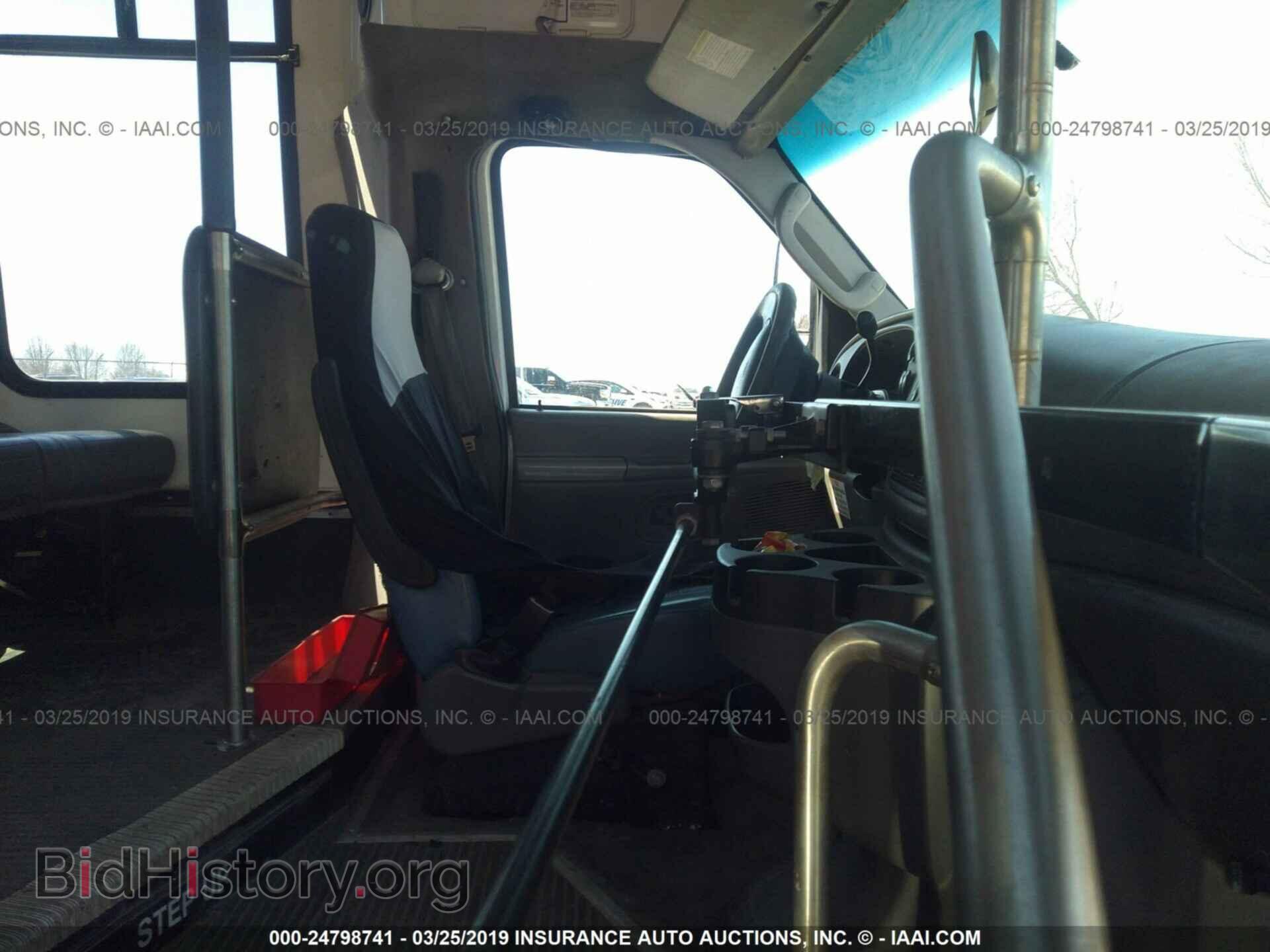 2008 FORD ECONOLINE - VIN: 1FD4E45PX8DA96140 - Photo 5