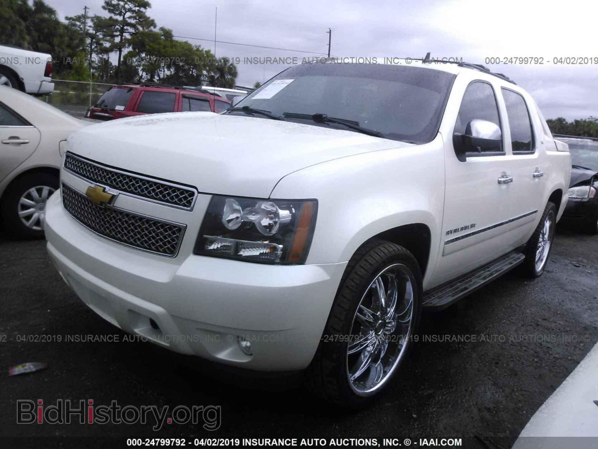 2012 CHEVROLET AVALANCHE - VIN: 3GNMCGE07CG127846 - Фото 2