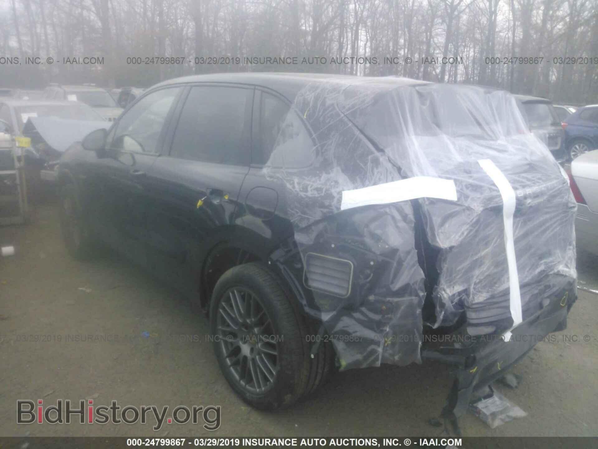 2018 PORSCHE CAYENNE - VIN: WP1AE2A21JLA70428 - Фото 3
