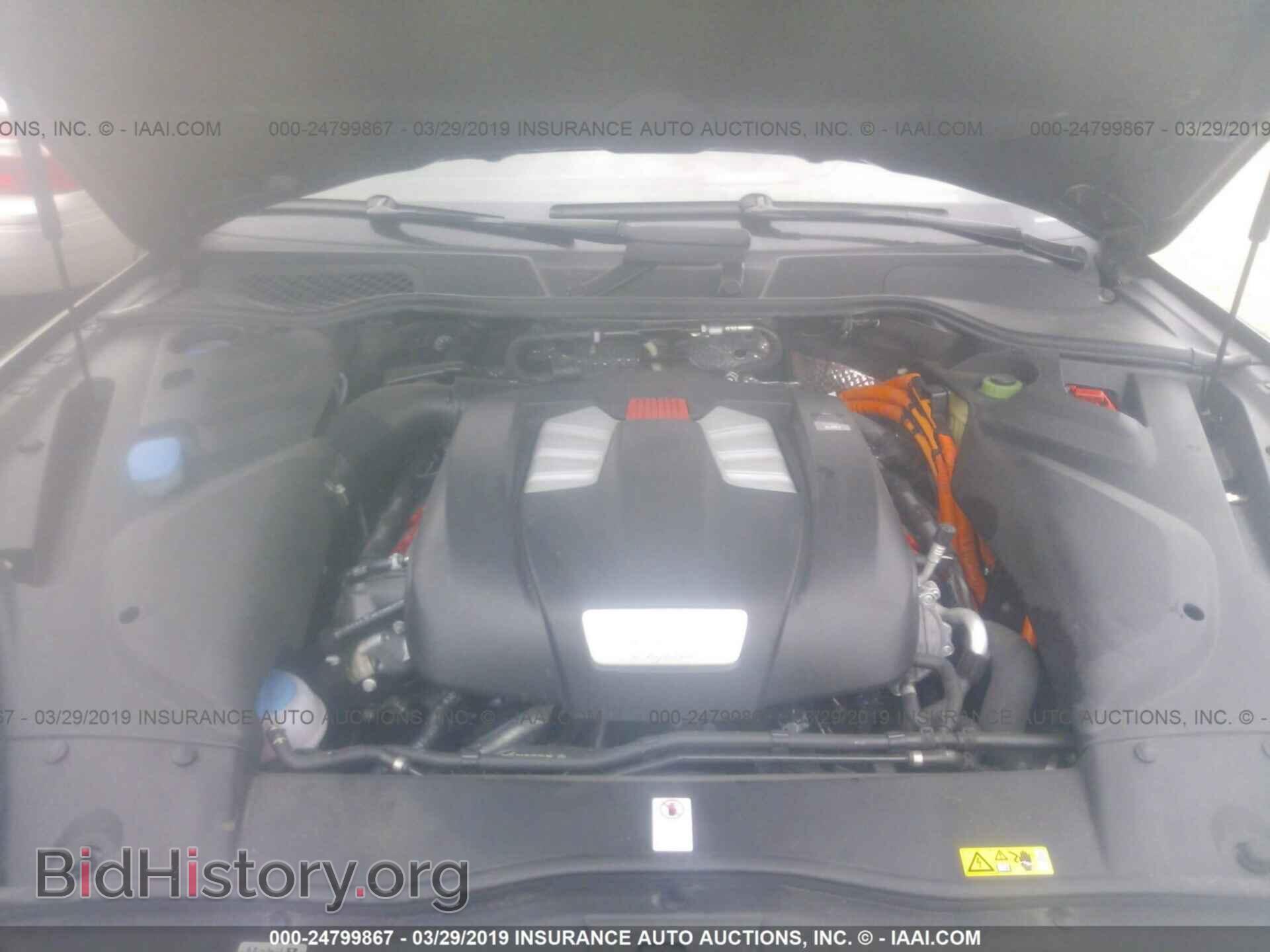 2018 PORSCHE CAYENNE - VIN: WP1AE2A21JLA70428 - Фото 10