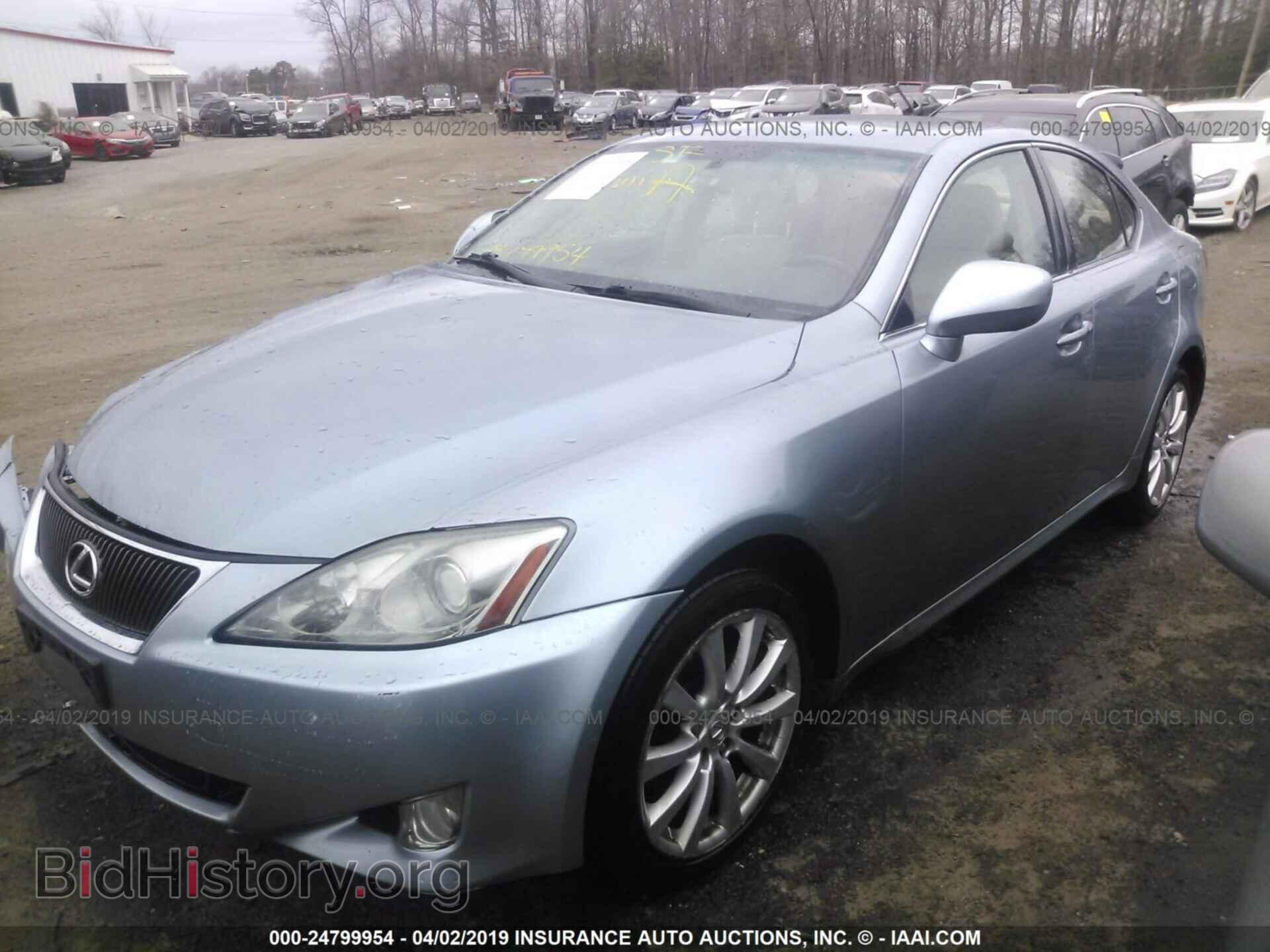 2008 LEXUS IS - VIN: JTHCK262582020819 - Photo 2